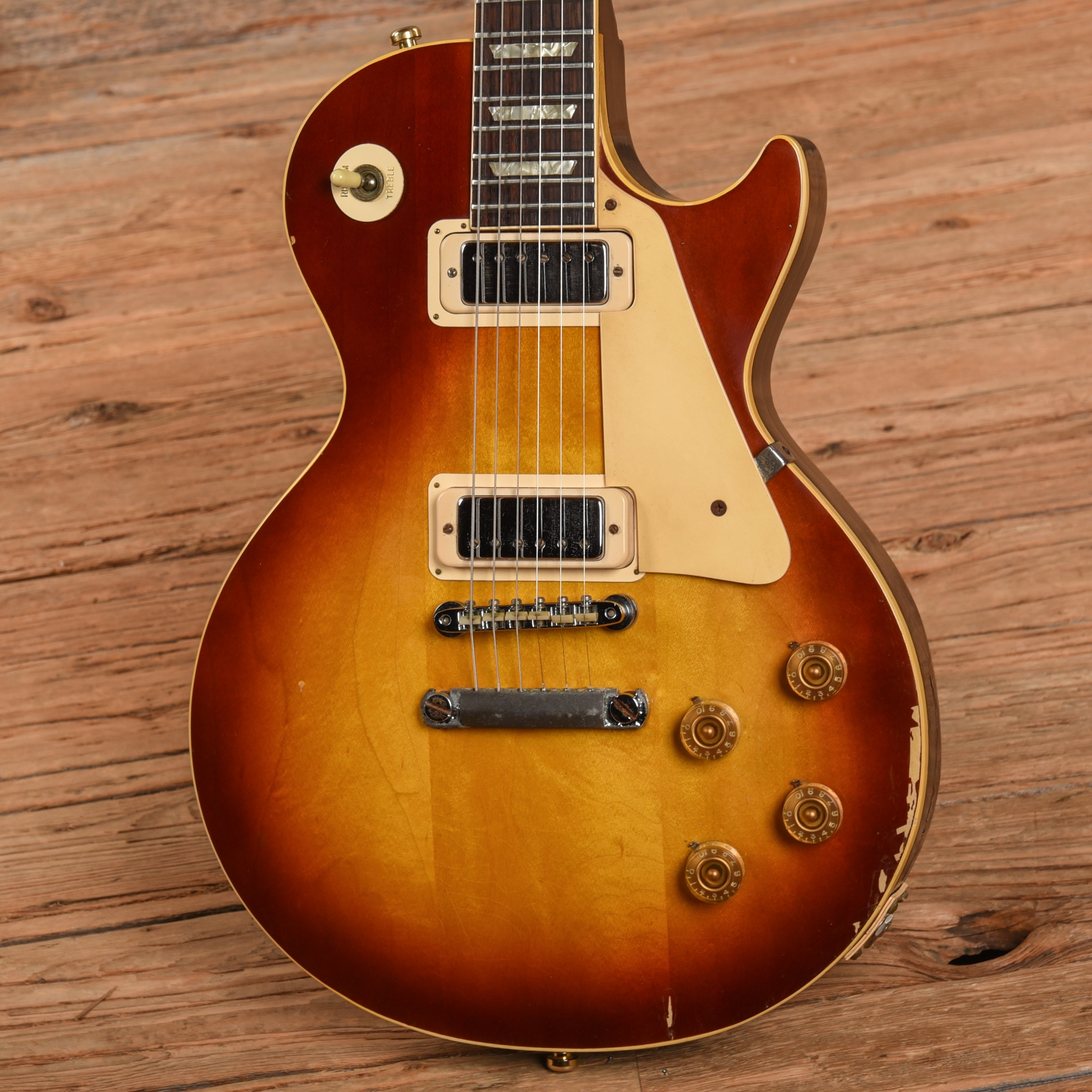 Gibson Les Paul Deluxe Cherry Sunburst 1971 Electric Guitars / Solid Body