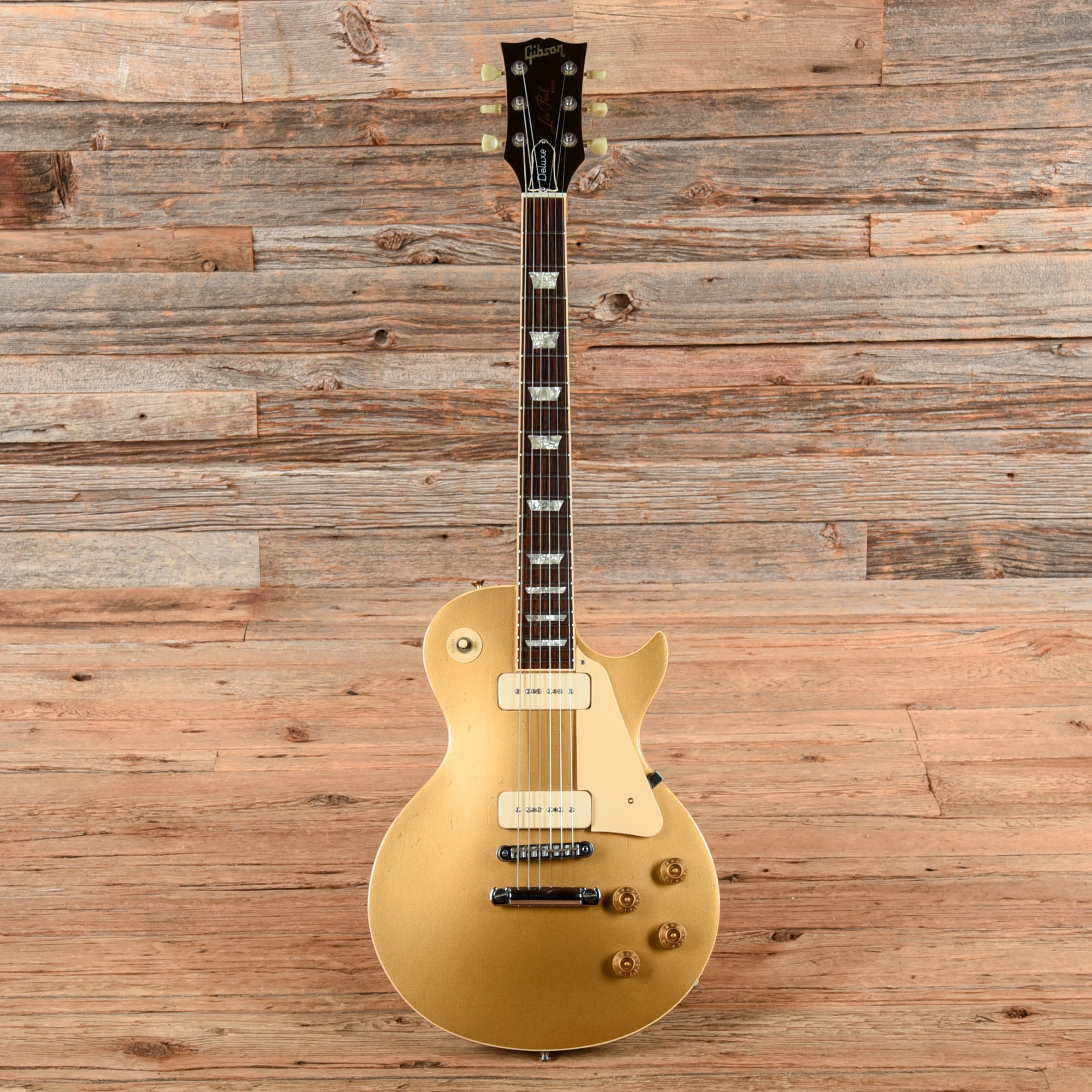 Gibson Les Paul Deluxe Goldtop 1981 – Chicago Music Exchange