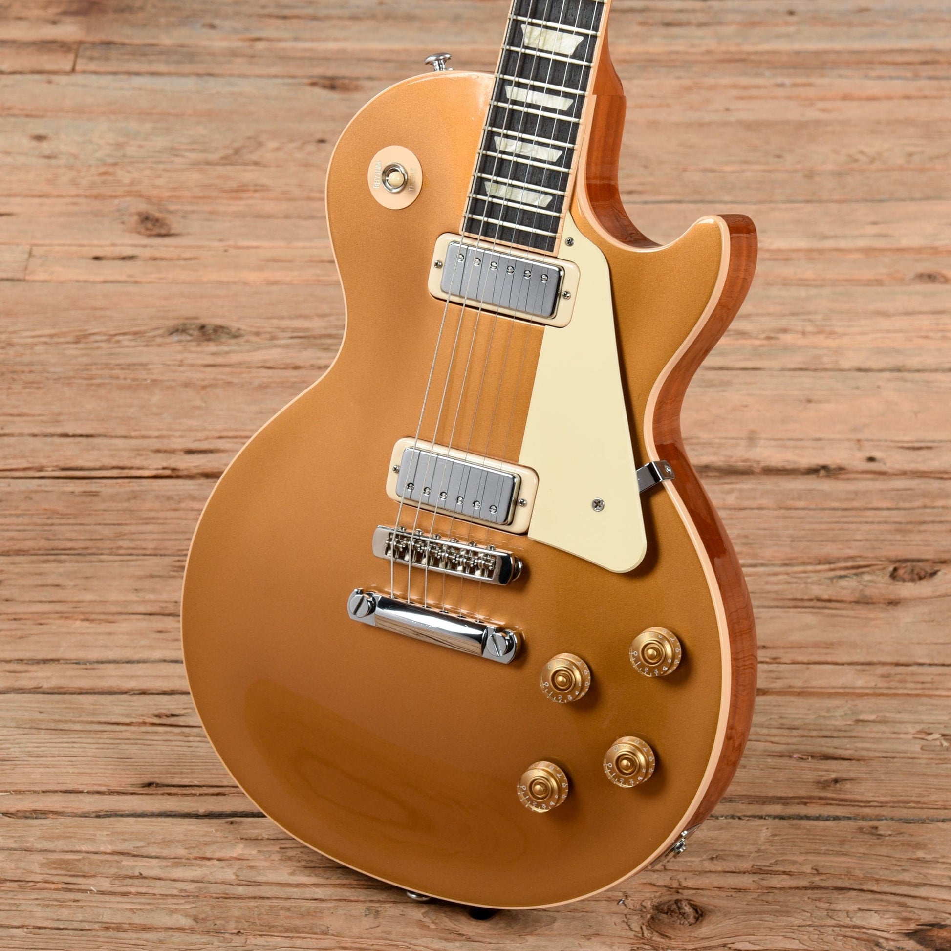 Gibson Les Paul Deluxe Goldtop 2012 Electric Guitars / Solid Body