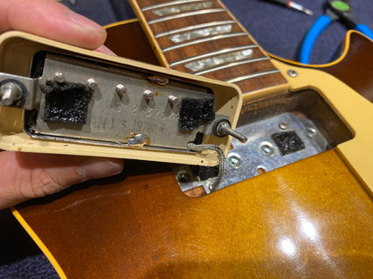 Gibson Les Paul Deluxe Sunburst 1978 Electric Guitars / Solid Body