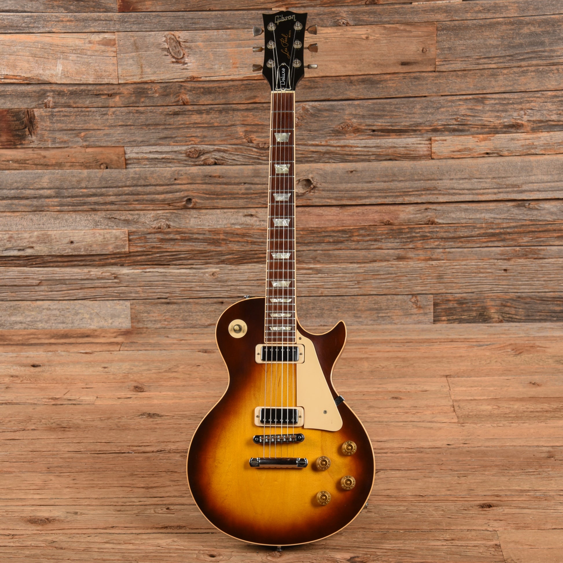 Gibson Les Paul Deluxe Sunburst 1980 Electric Guitars / Solid Body