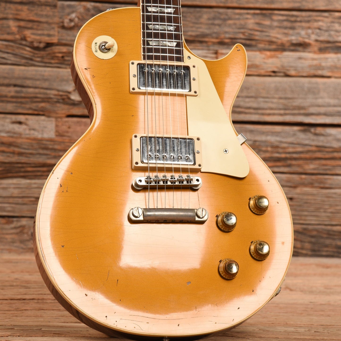 Gibson Les Paul Goldtop 1969 Electric Guitars / Solid Body