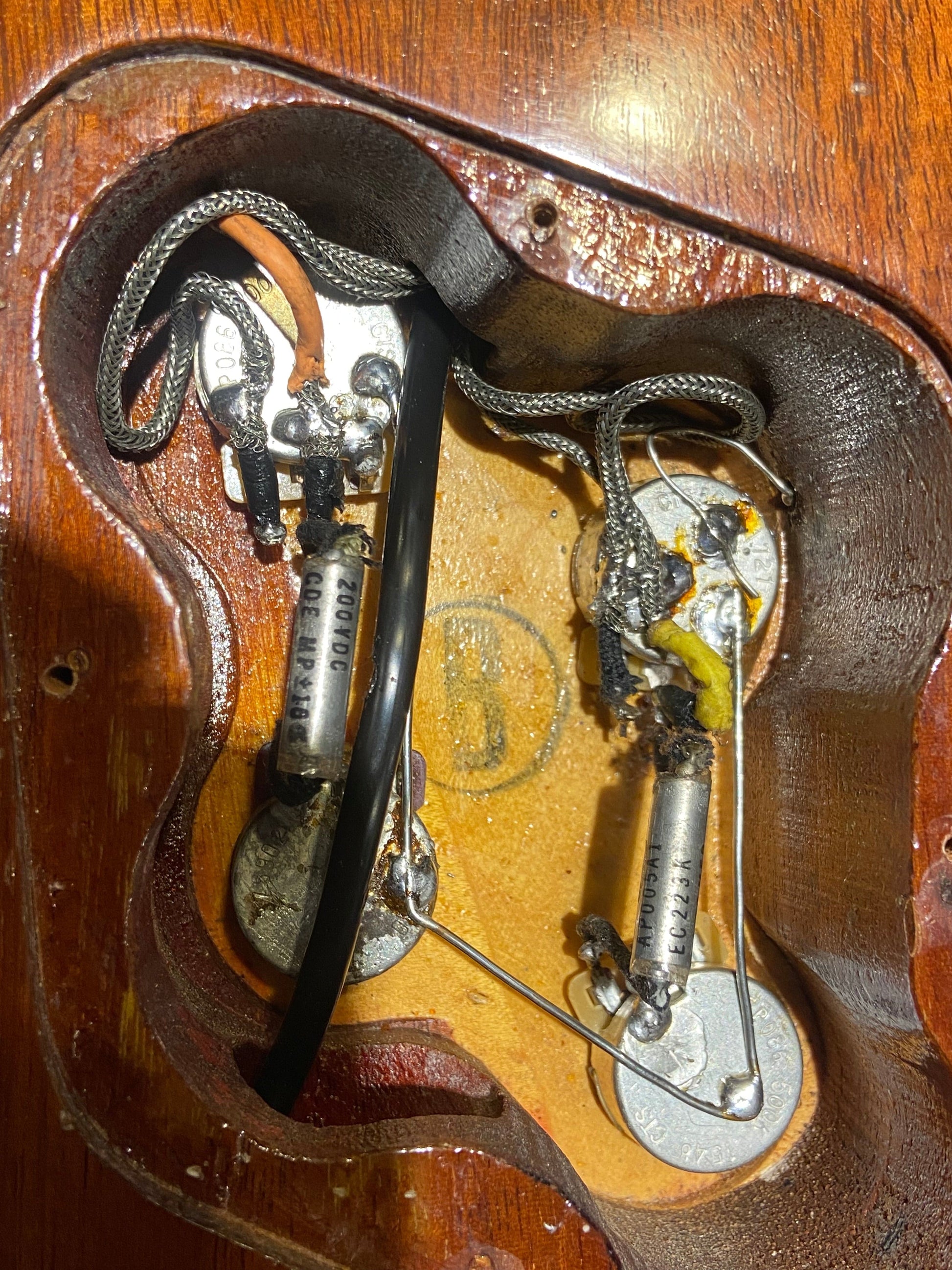 Gibson Les Paul Goldtop 1969 Electric Guitars / Solid Body