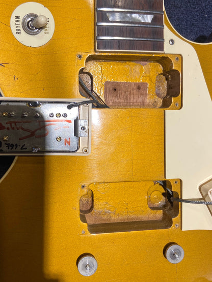 Gibson Les Paul Goldtop 1969 Electric Guitars / Solid Body