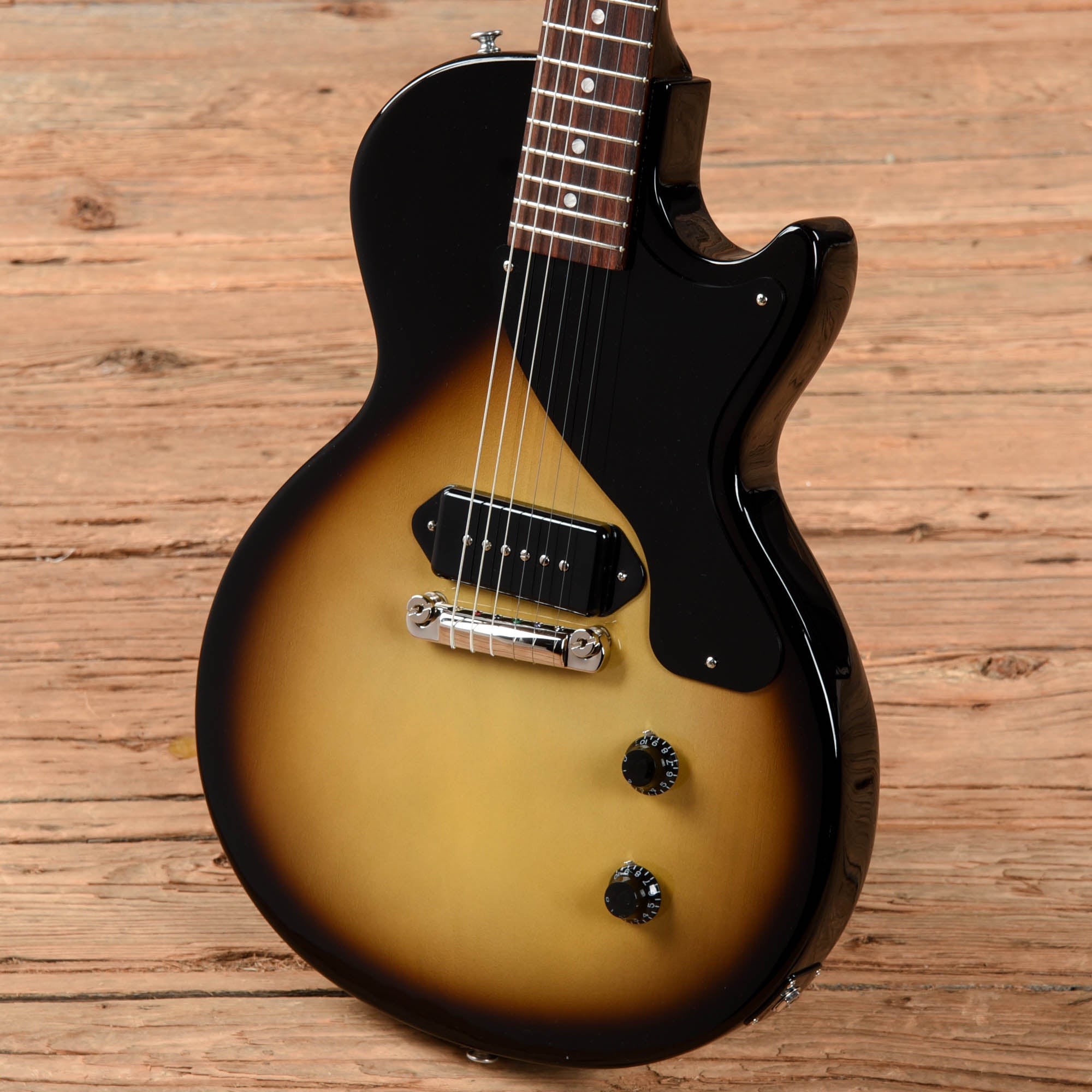 Gibson Les Paul Junior Sunburst 2023 – Chicago Music Exchange