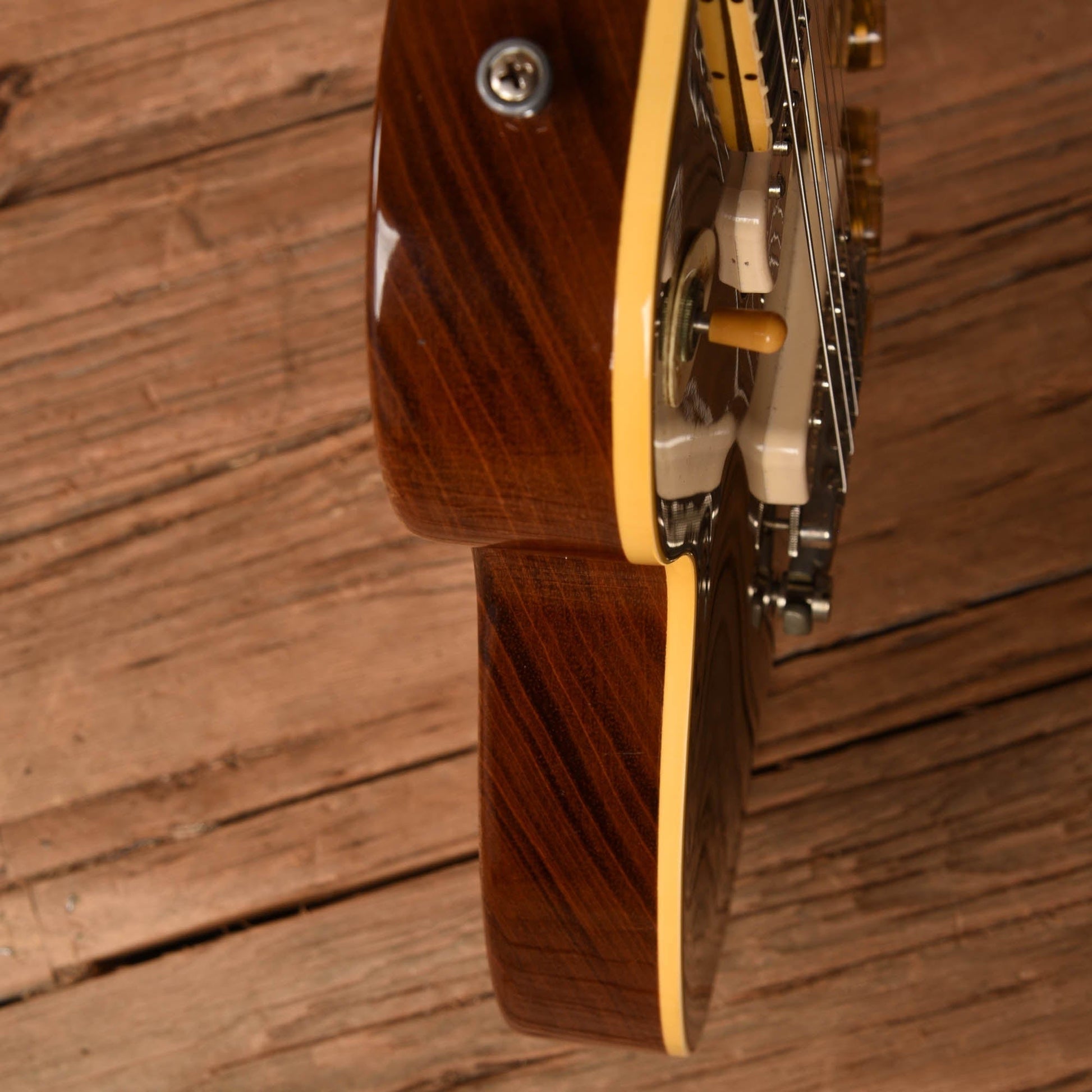 Gibson Les Paul Model 1955 Goldtop Electric Guitars / Solid Body