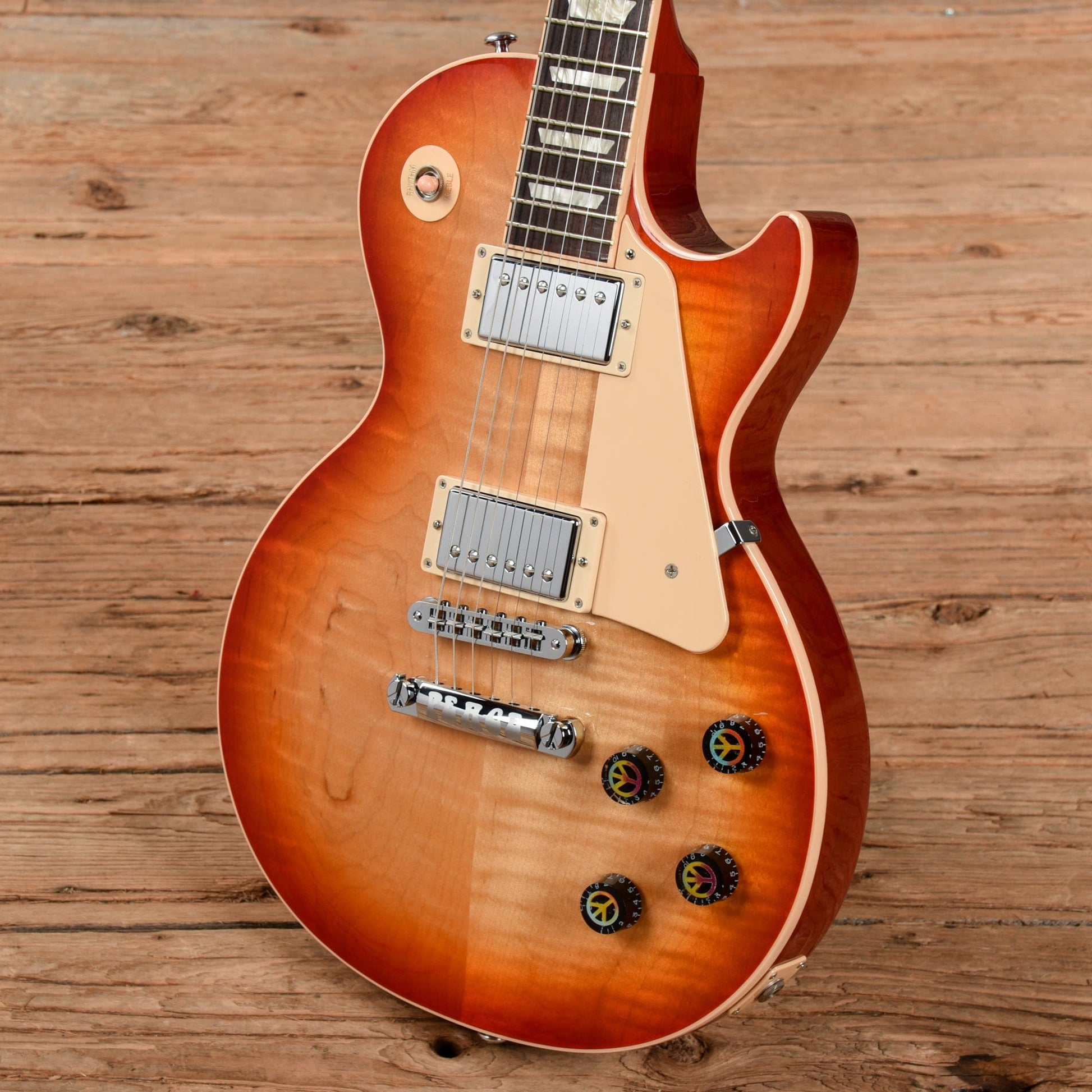 Gibson Les Paul Peace 2014 Limited Edition - Serenity Sunrise Sunburst Electric Guitars / Solid Body