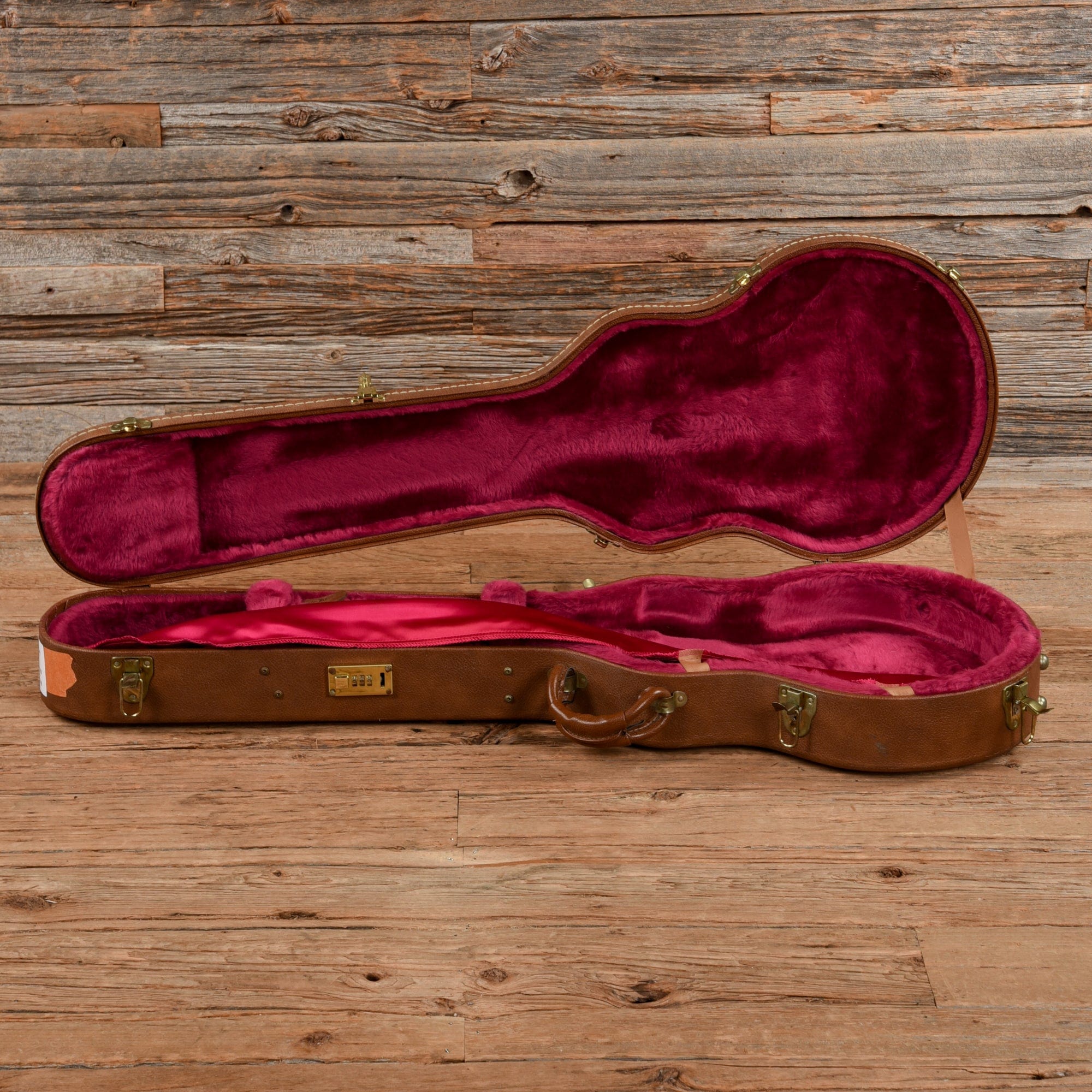 Gibson Les Paul Plum 2000 Electric Guitars / Solid Body