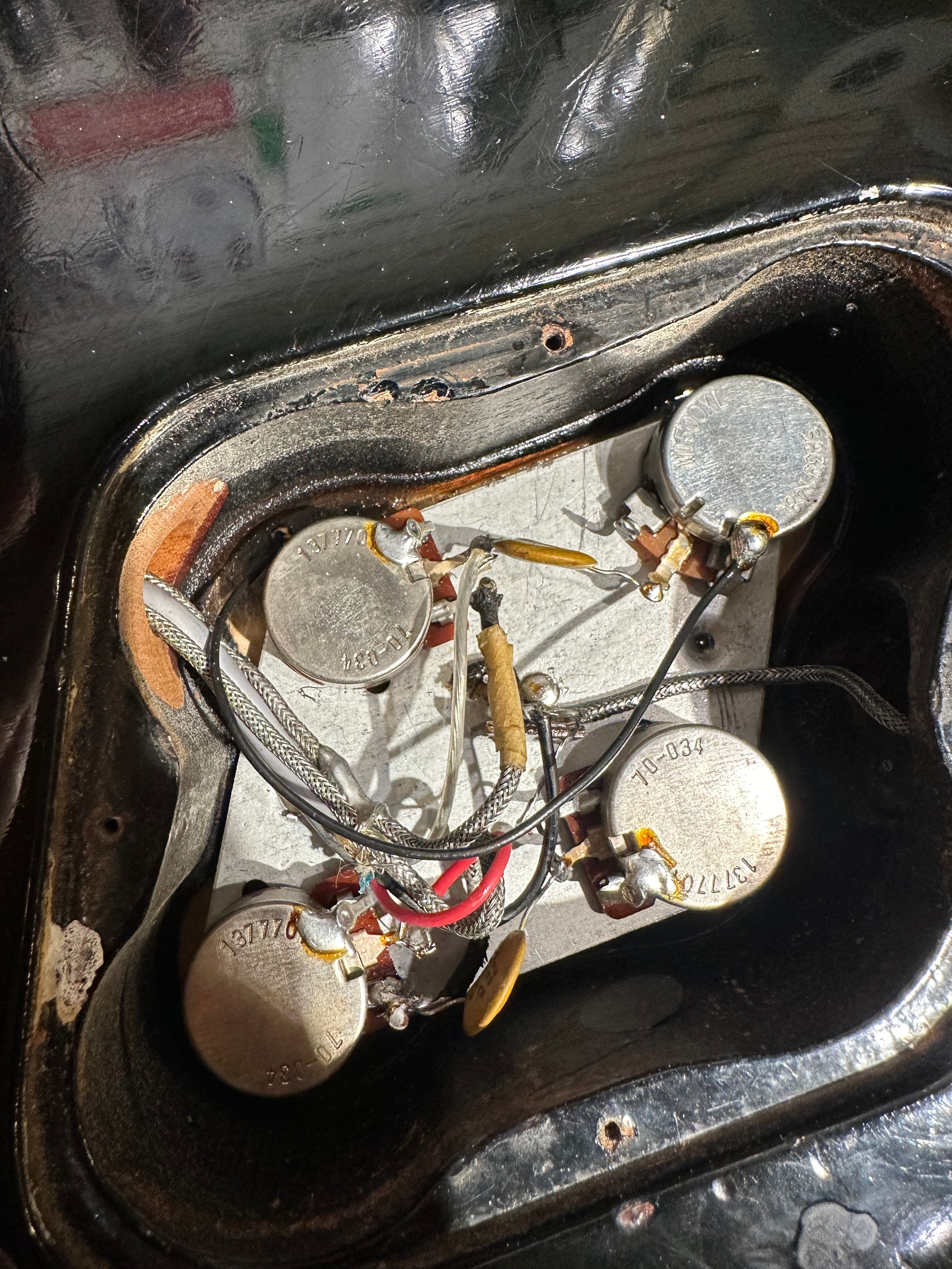 Gibson Les Paul Pro Deluxe Black 1977 Electric Guitars / Solid Body