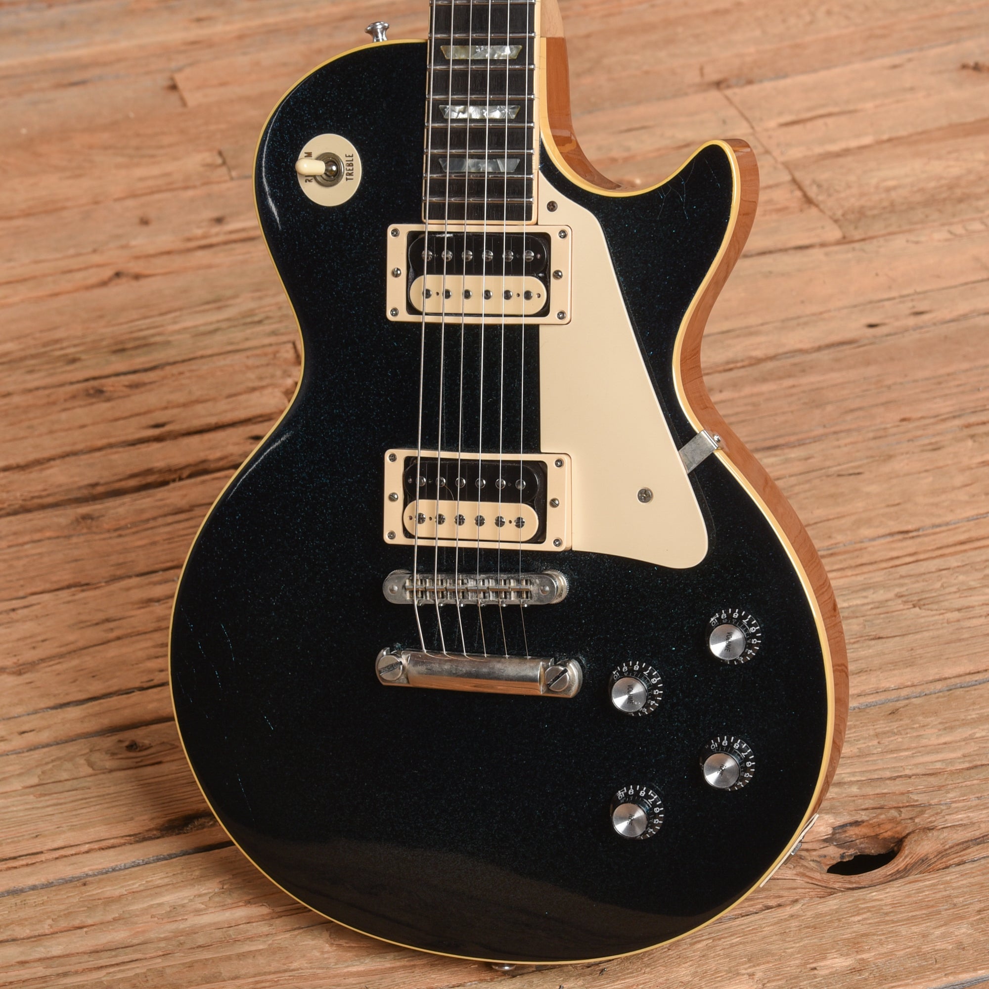 Gibson Les Paul Pro Deluxe Blue Sparkle Refin 1977 Electric Guitars / Solid Body