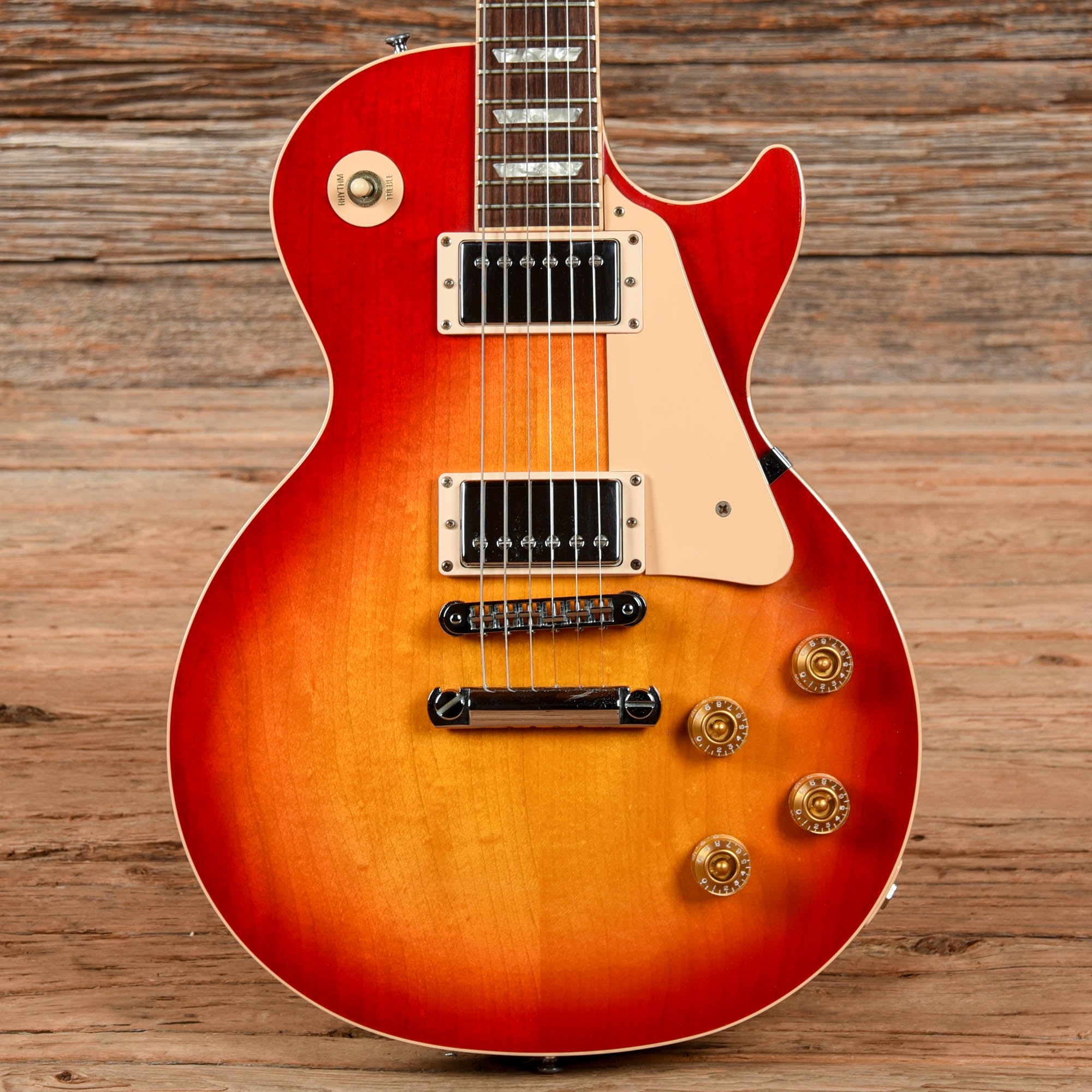 即発送 gibson LesPaul standard 1997年製 試奏可能 Gibson Les Paul Standard Cherry Sunburst 1997 – Chicago Music Exchange