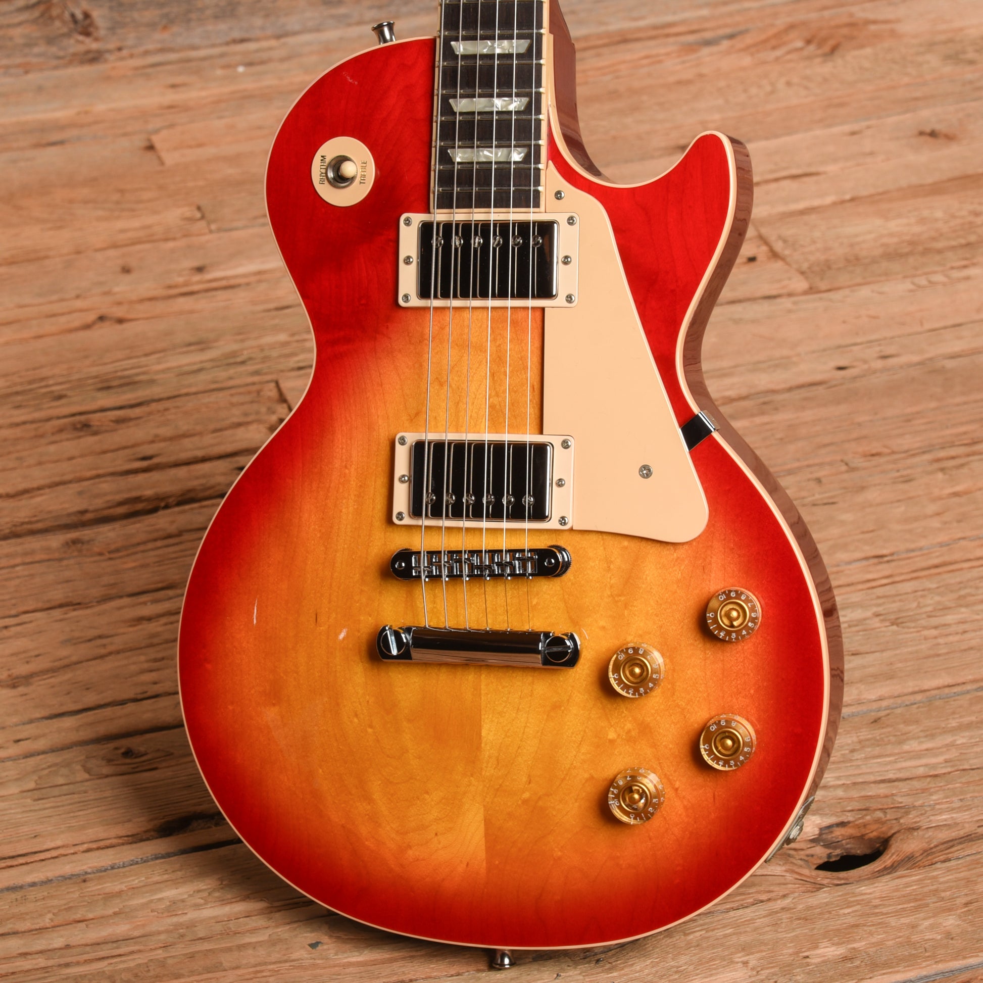 Gibson Les Paul Standard Cherry Sunburst 1997 Electric Guitars / Solid Body