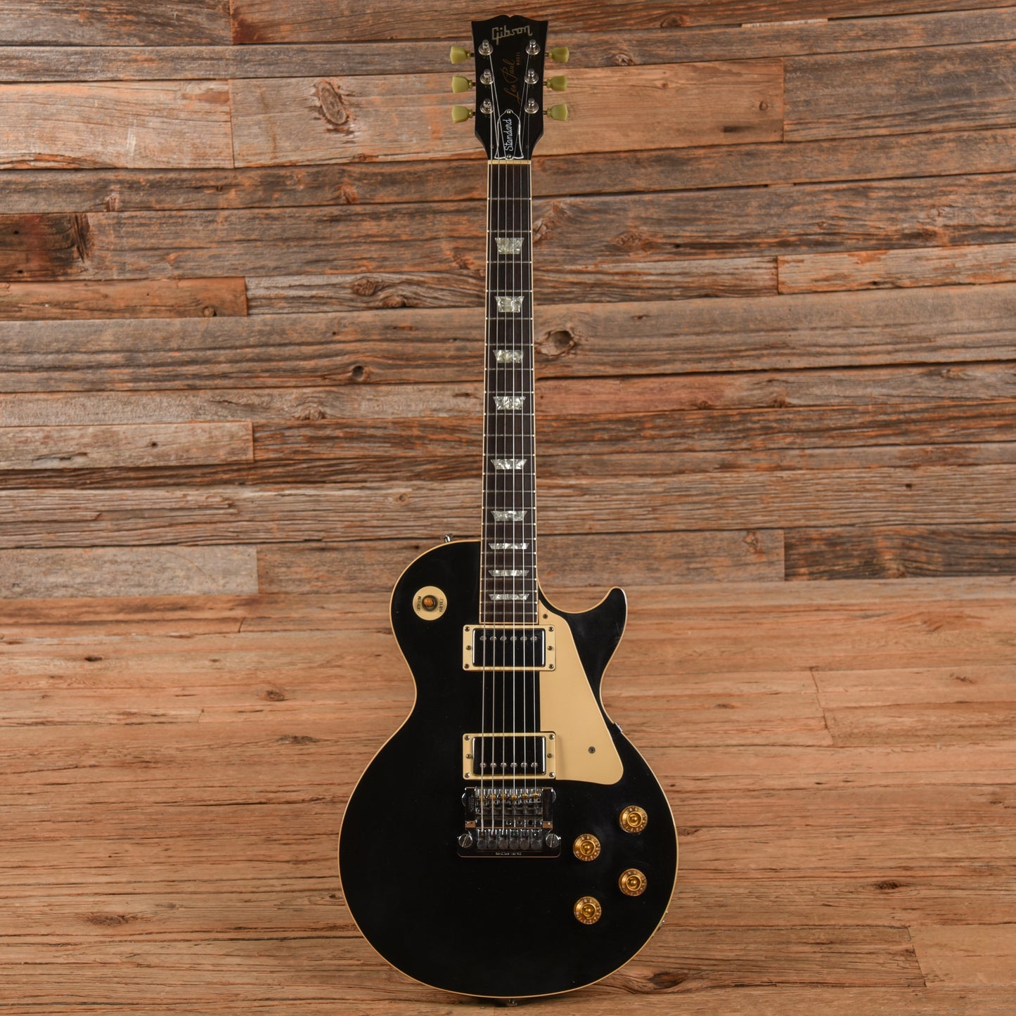 Gibson Les Paul Standard Ebony 1984 Electric Guitars / Solid Body