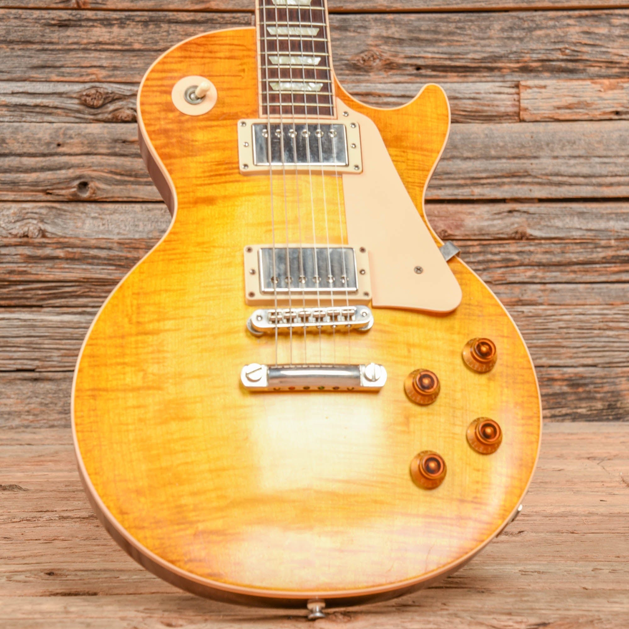 Gibson Les Paul Standard Faded Honeyburst 2005 Electric Guitars / Solid Body