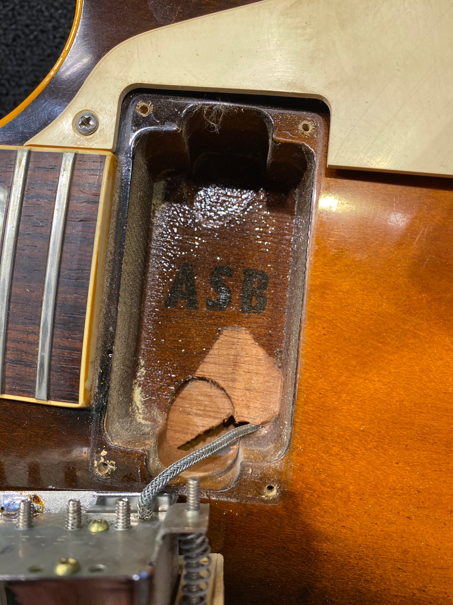 Gibson Les Paul Standard Sunburst 1982 Electric Guitars / Solid Body