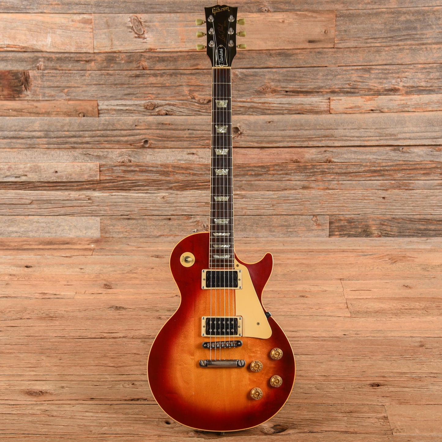 Gibson Les Paul Standard Sunburst 1983 Electric Guitars / Solid Body