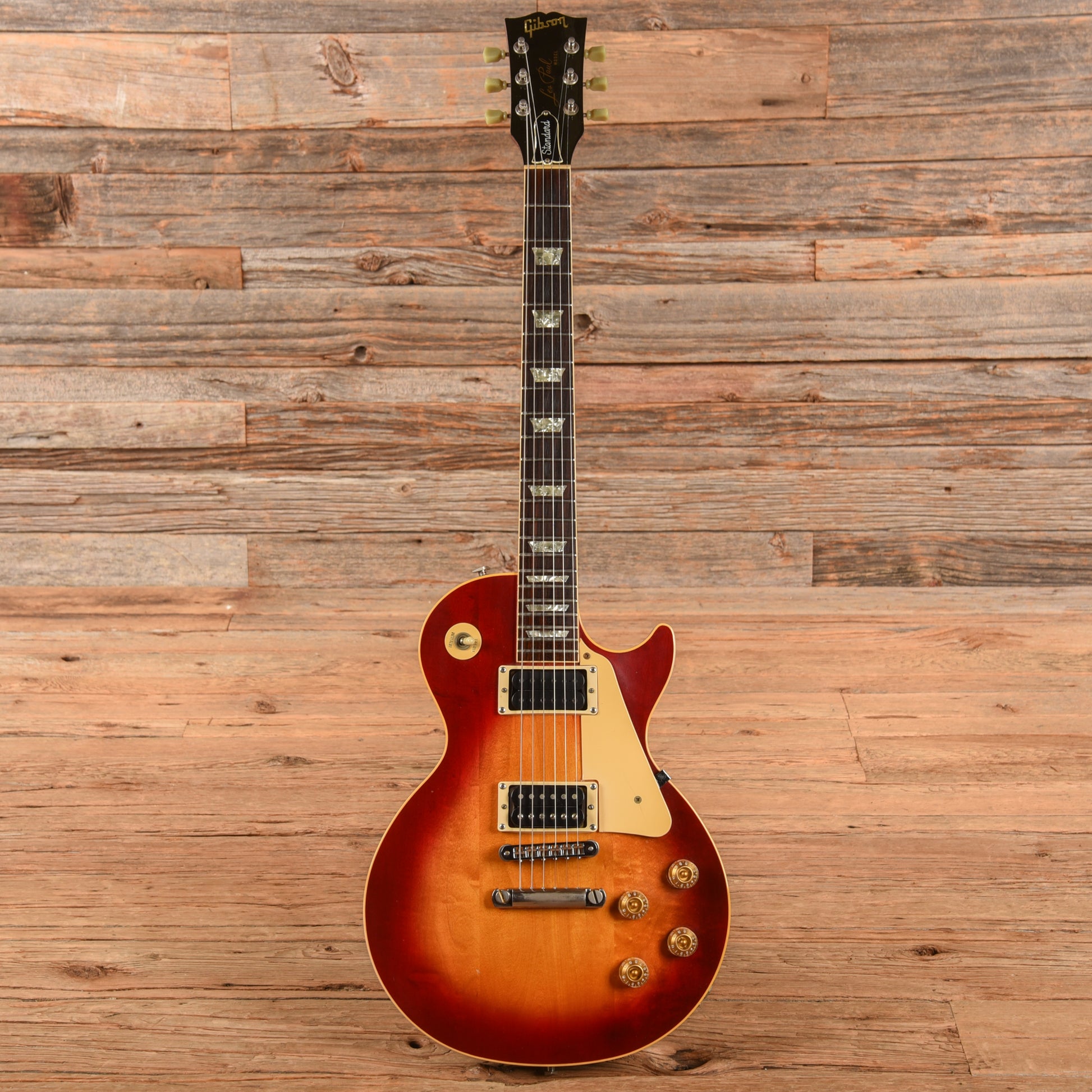Gibson Les Paul Standard Sunburst 1983 Electric Guitars / Solid Body
