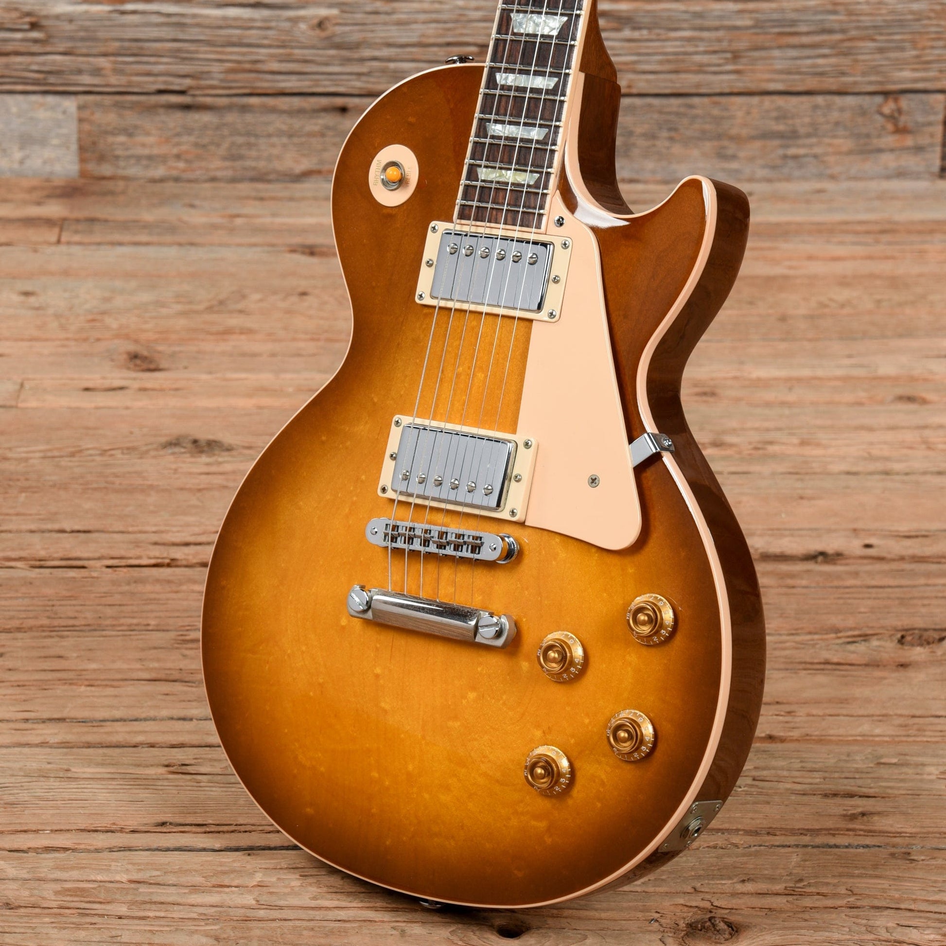 Gibson Les Paul Standard Sunburst 2001 Electric Guitars / Solid Body