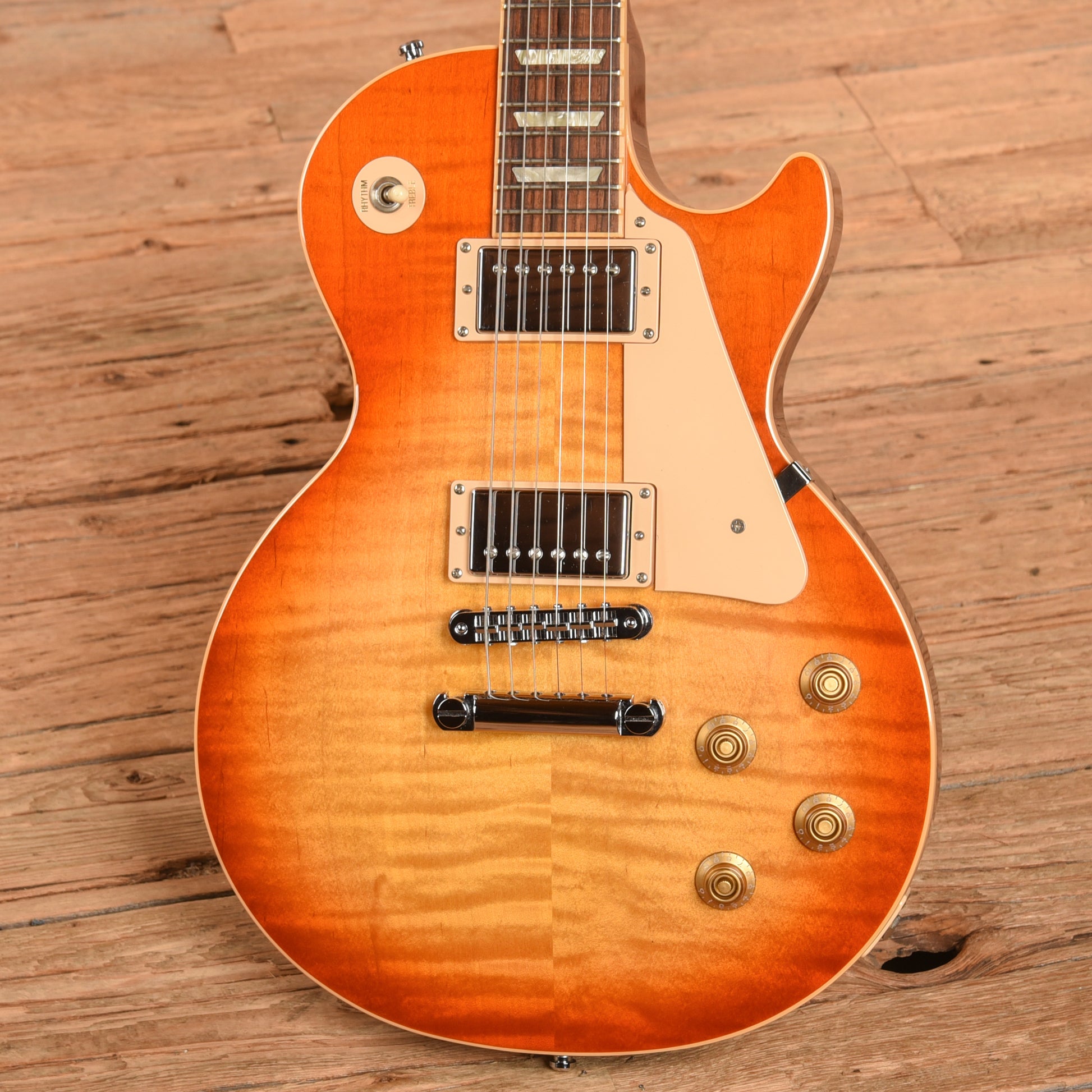 Gibson Les Paul Standard Sunburst 2007 Electric Guitars / Solid Body