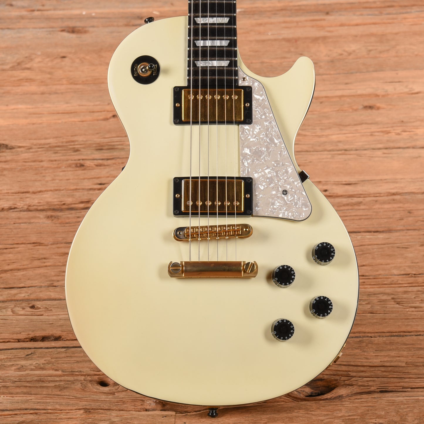 Gibson Les Paul Studio Alpine White 2008 Electric Guitars / Solid Body