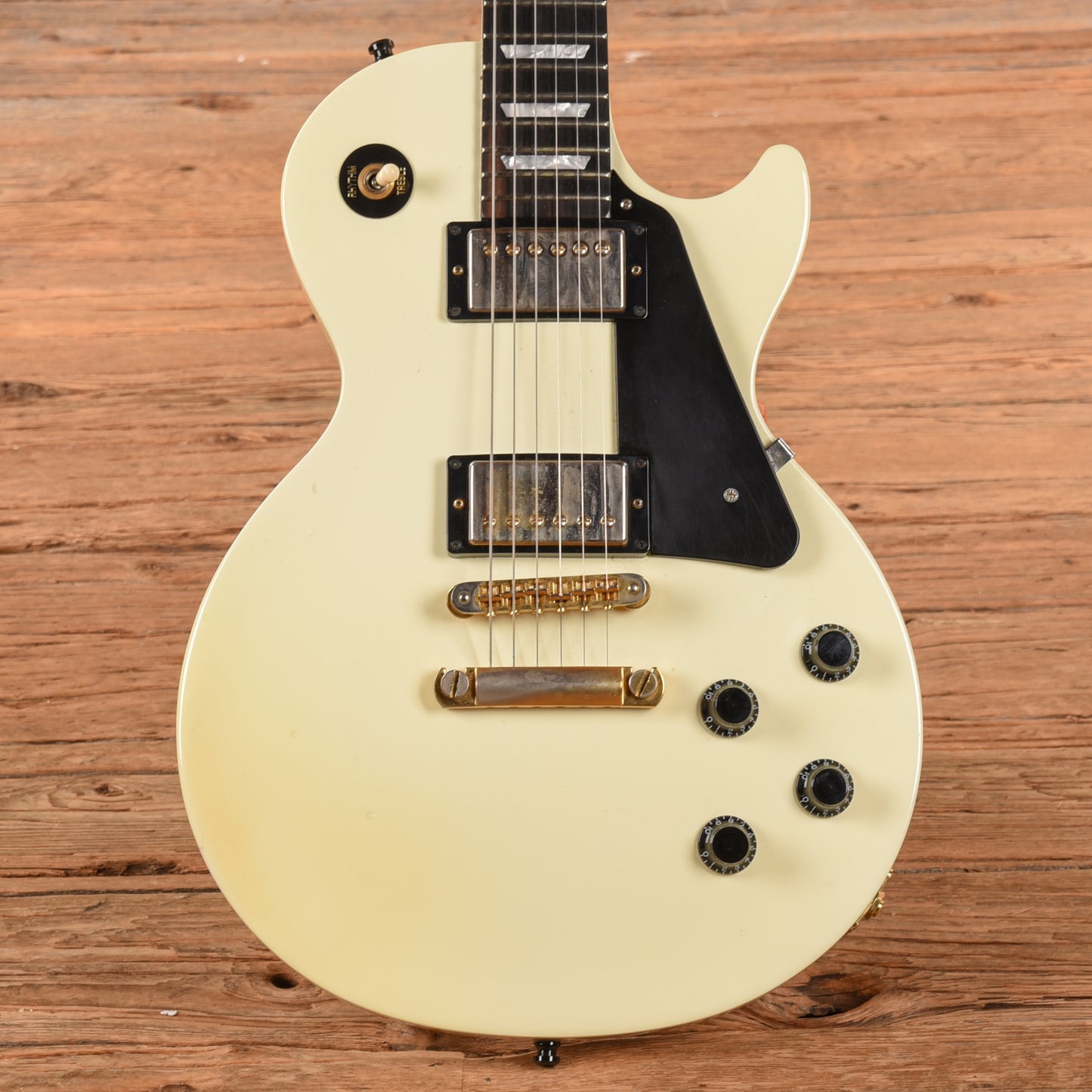 Gibson Les Paul Studio Alpine White 2011 Electric Guitars / Solid Body