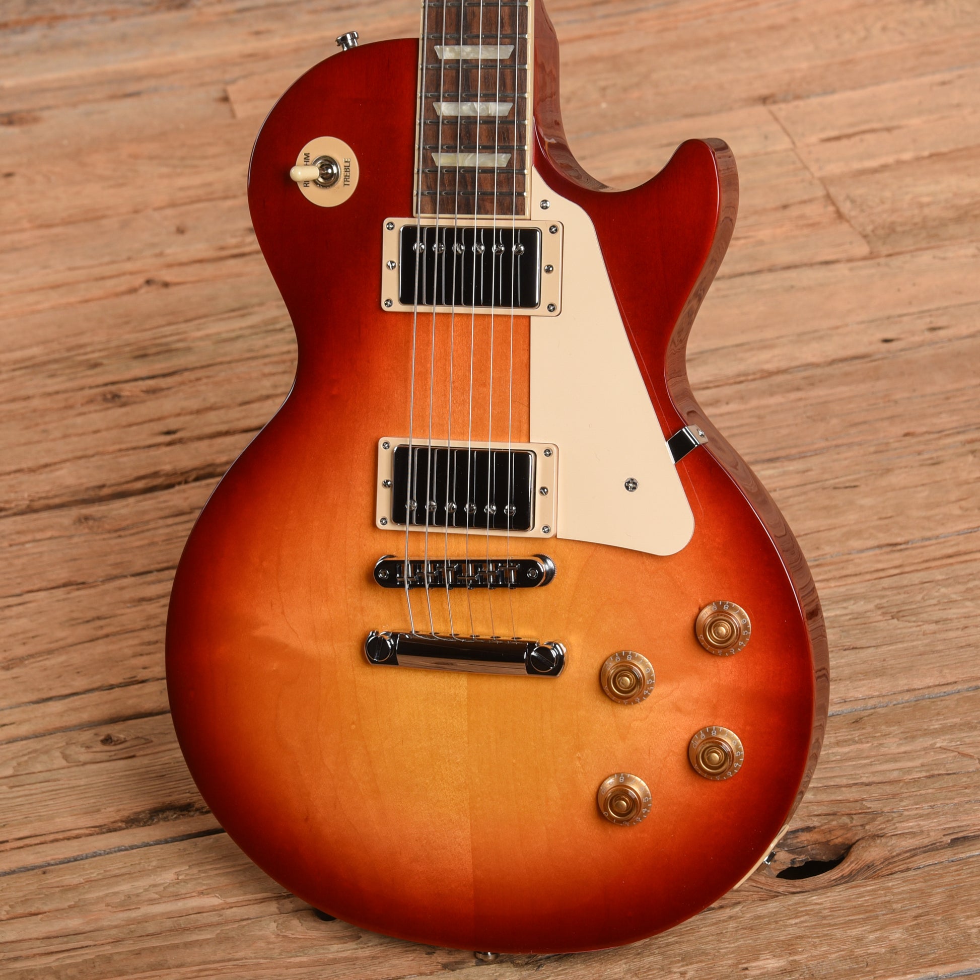 Gibson Les Paul Studio Cherry Sunburst 2024 Electric Guitars / Solid Body