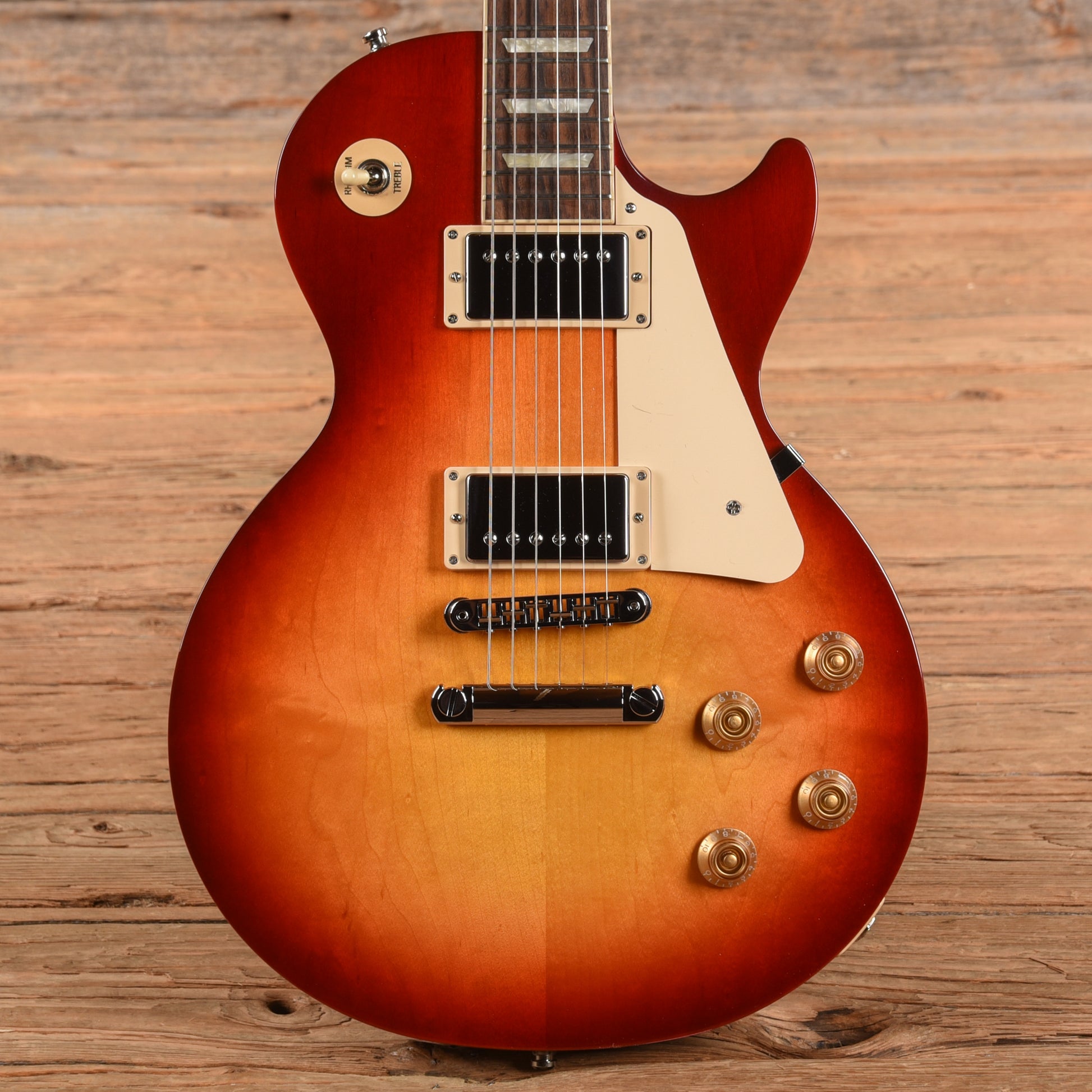 Gibson Les Paul Studio Cherry Sunburst 2024 Electric Guitars / Solid Body