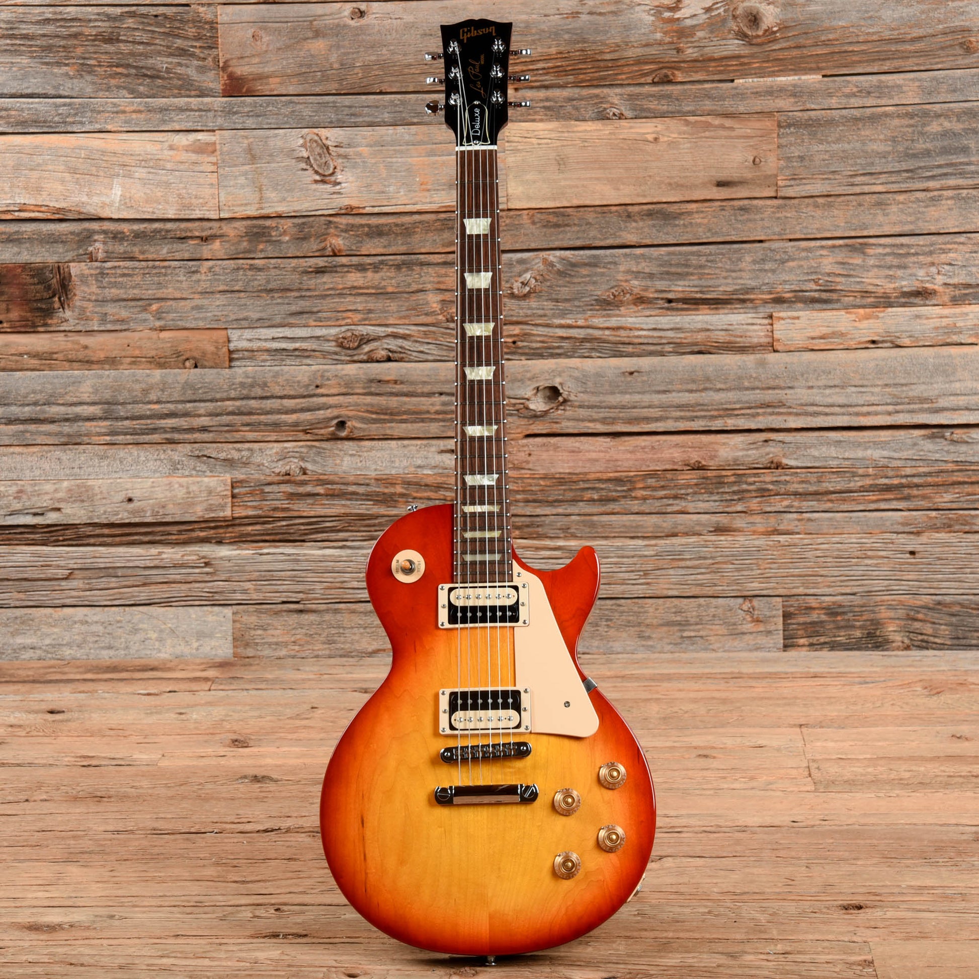 Gibson Les Paul Studio Deluxe Sunburst 2010 Electric Guitars / Solid Body