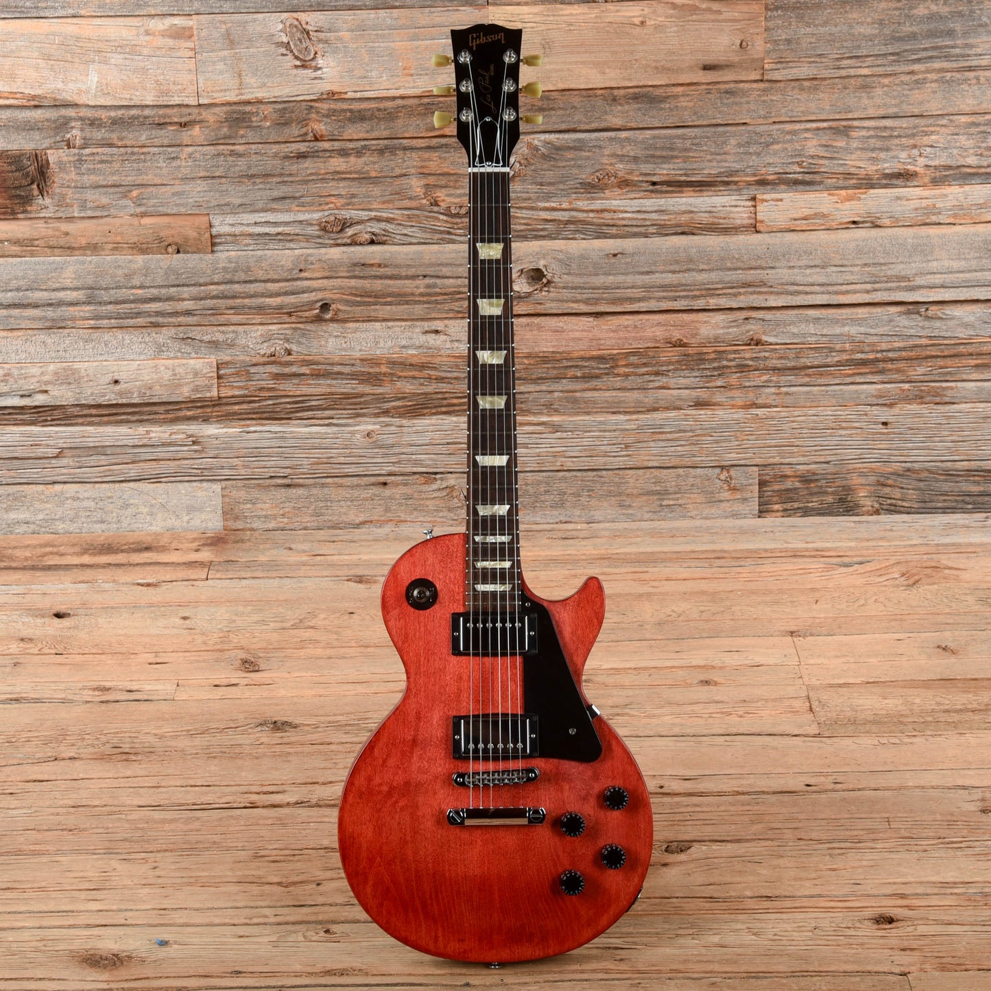 Gibson Les Paul Studio Faded Satin Cherry 2011 Electric Guitars / Solid Body