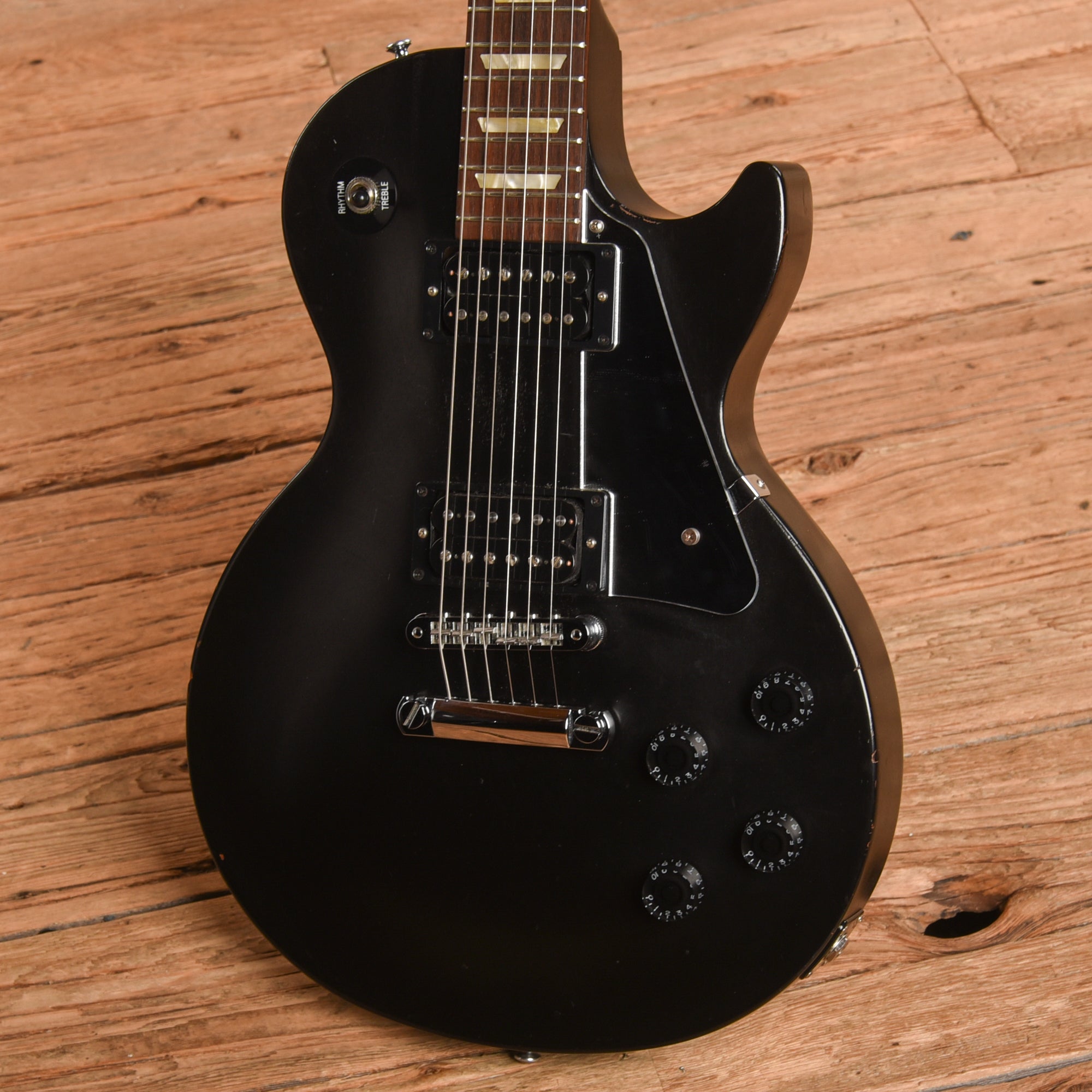 Gibson Les Paul Studio Faded Worn Ebony 2010 Electric Guitars / Solid Body