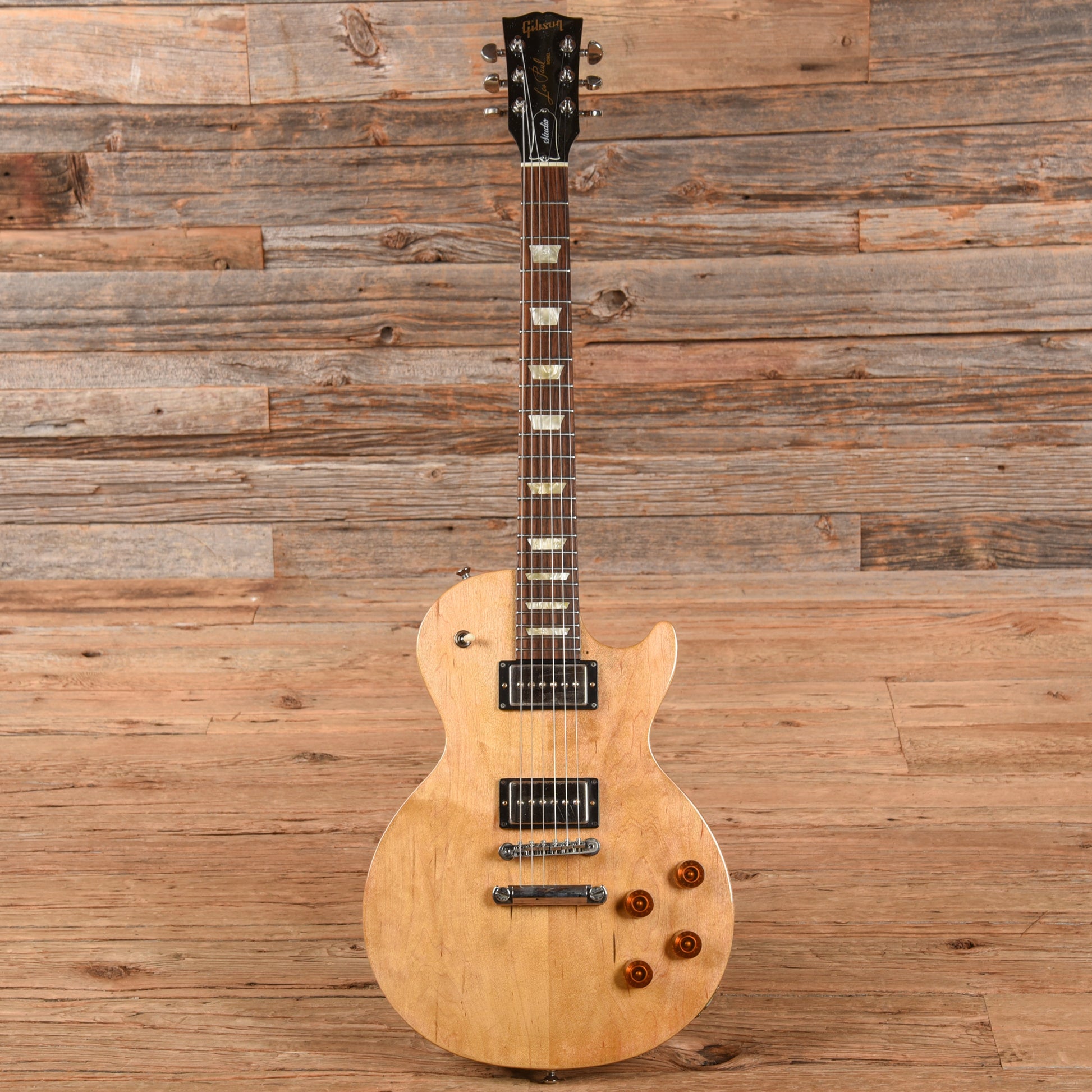 Gibson Les Paul Studio Natural Refin 2009 Electric Guitars / Solid Body