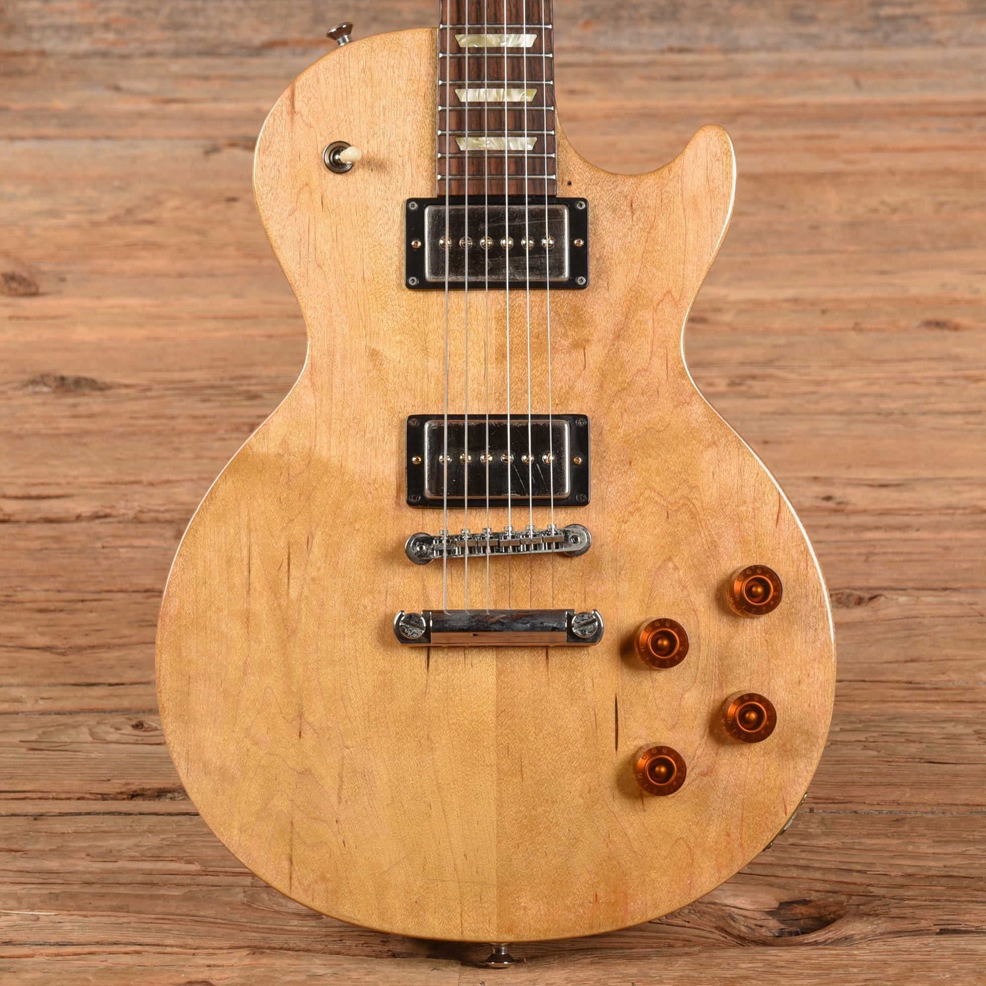 Gibson Les Paul Studio Natural Refin 2009 Electric Guitars / Solid Body