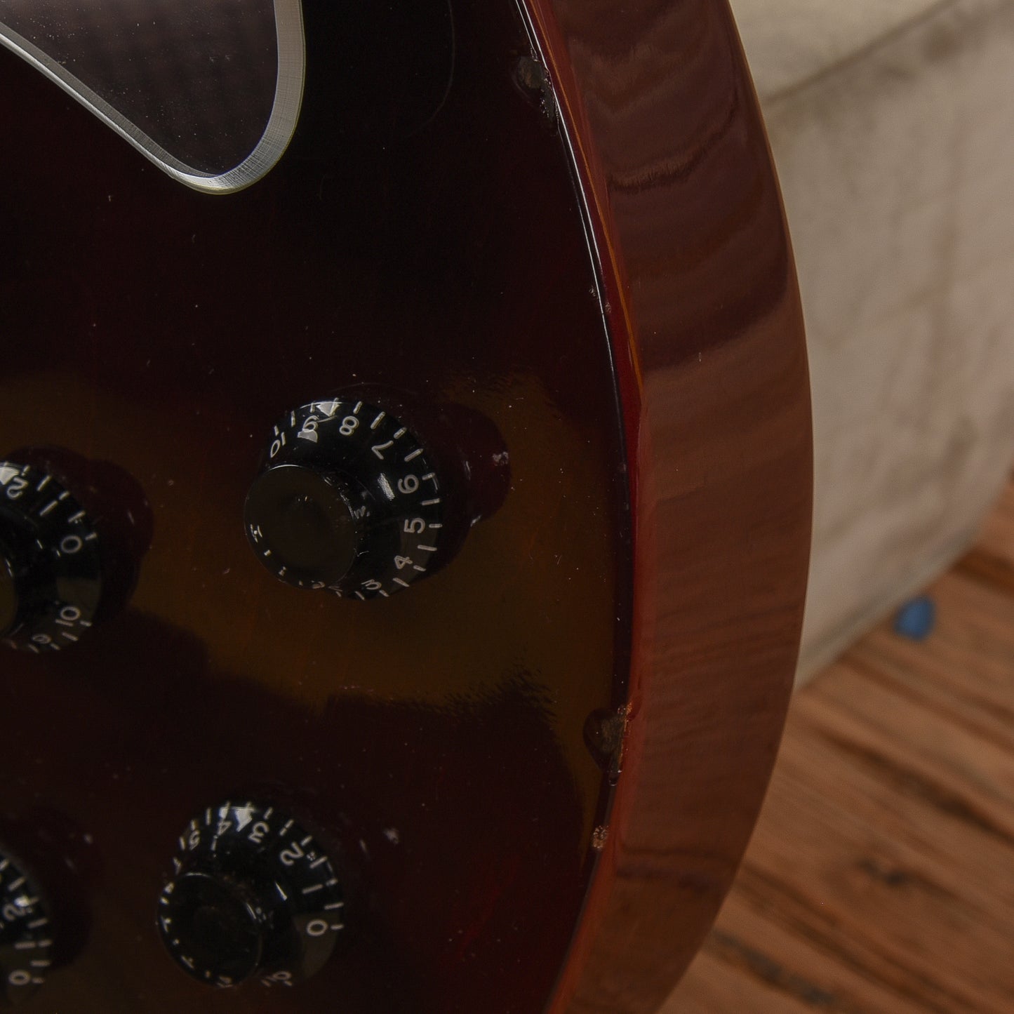 Gibson Les Paul Studio Wine Red 1997 Electric Guitars / Solid Body