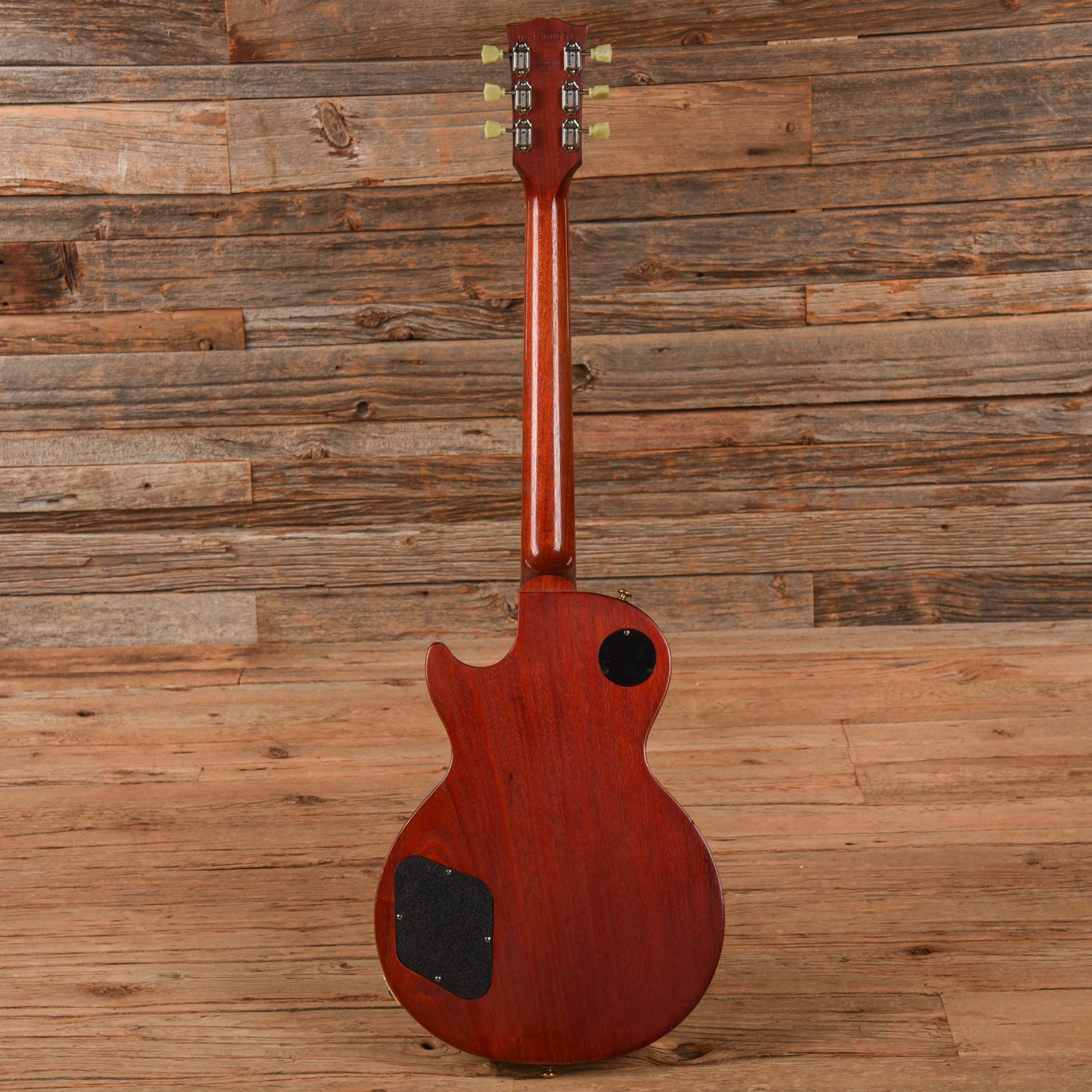 Gibson Les Paul Studio Worn Cherry 2006 Electric Guitars / Solid Body