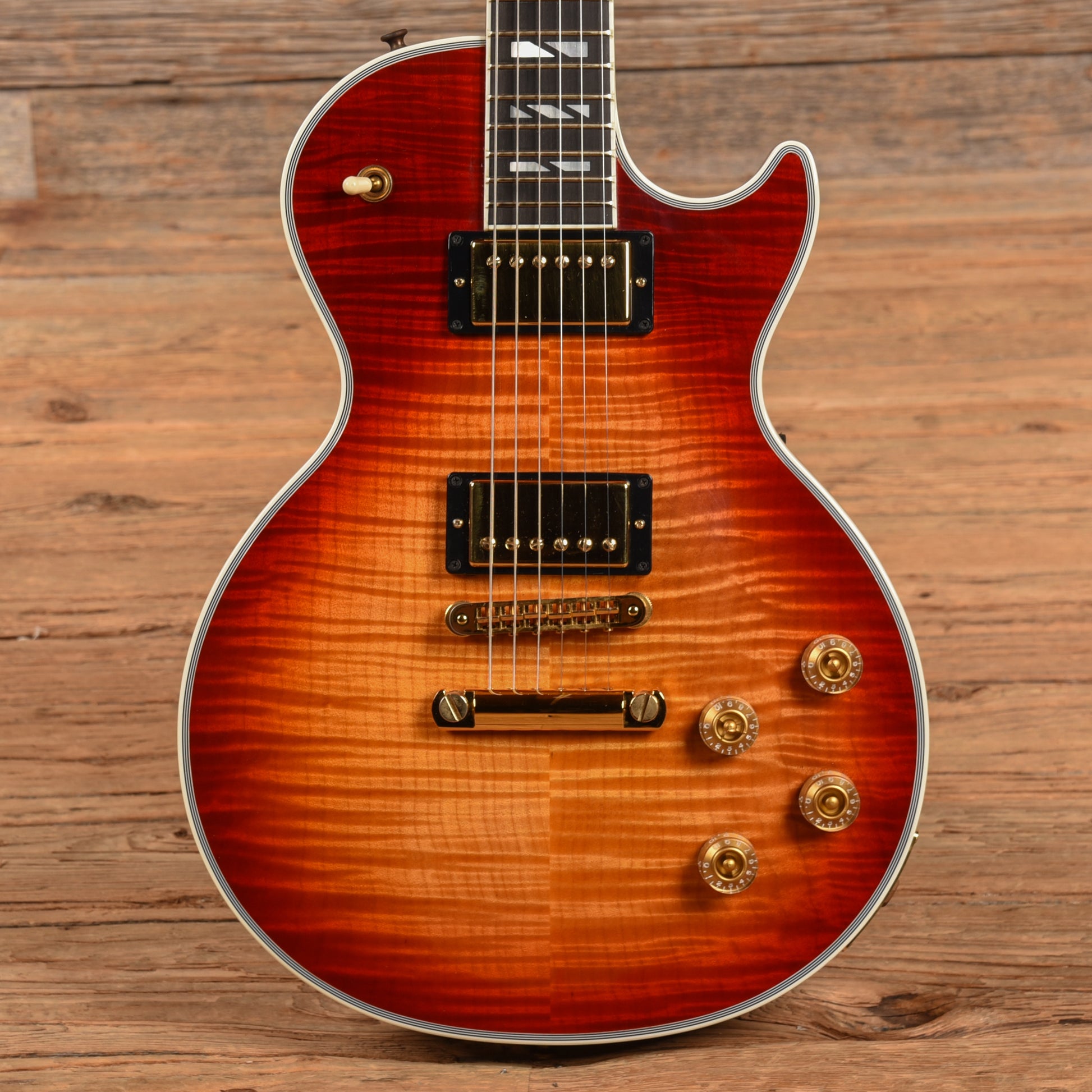 Gibson Les Paul Supreme Cherry Sunburst 2005 Electric Guitars / Solid Body