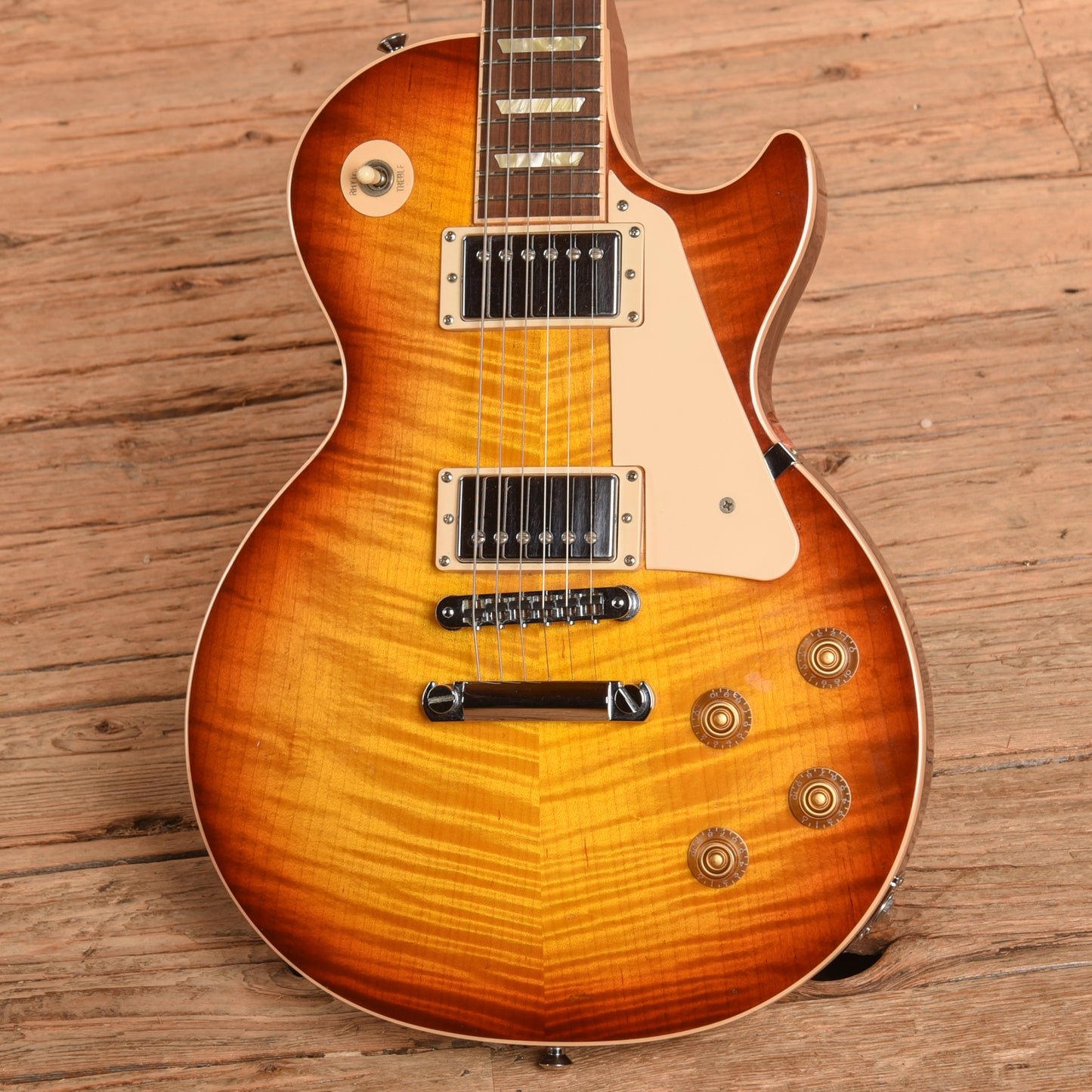 Gibson Les Paul Traditional Sunburst 2010 Electric Guitars / Solid Body