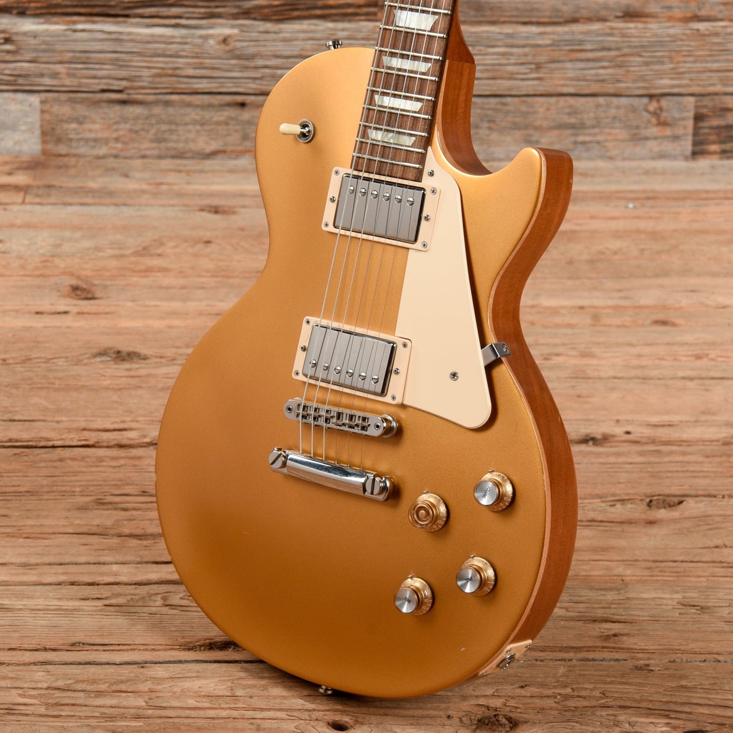 Gibson Les Paul Tribute Satin Goldtop 2018 Electric Guitars / Solid Body