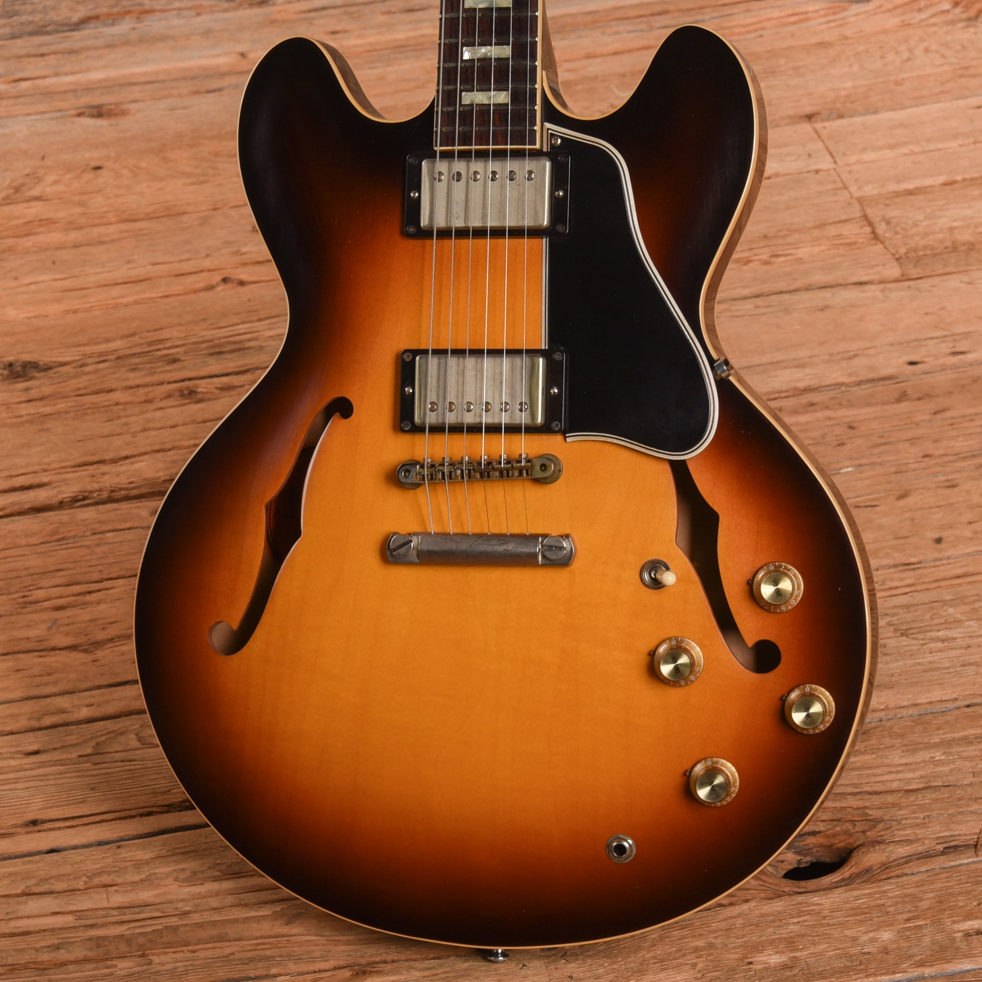 Gibson Memphis '63 ES-335 Block Sunburst Electric Guitars / Solid Body