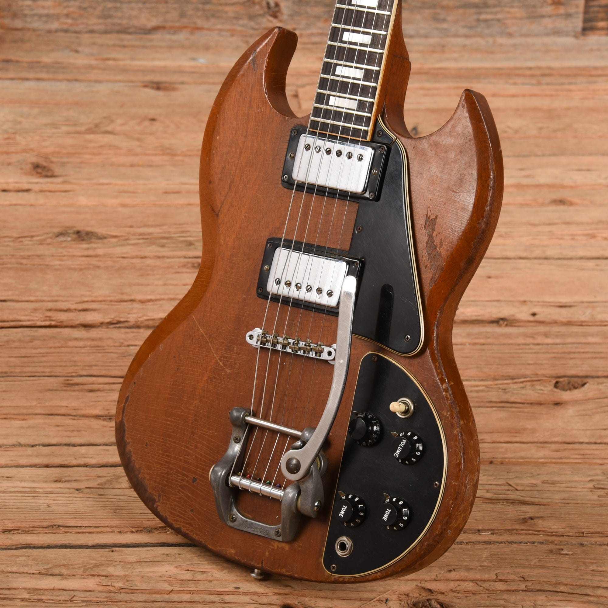 Gibson SG Deluxe Walnut 1971 Electric Guitars / Solid Body