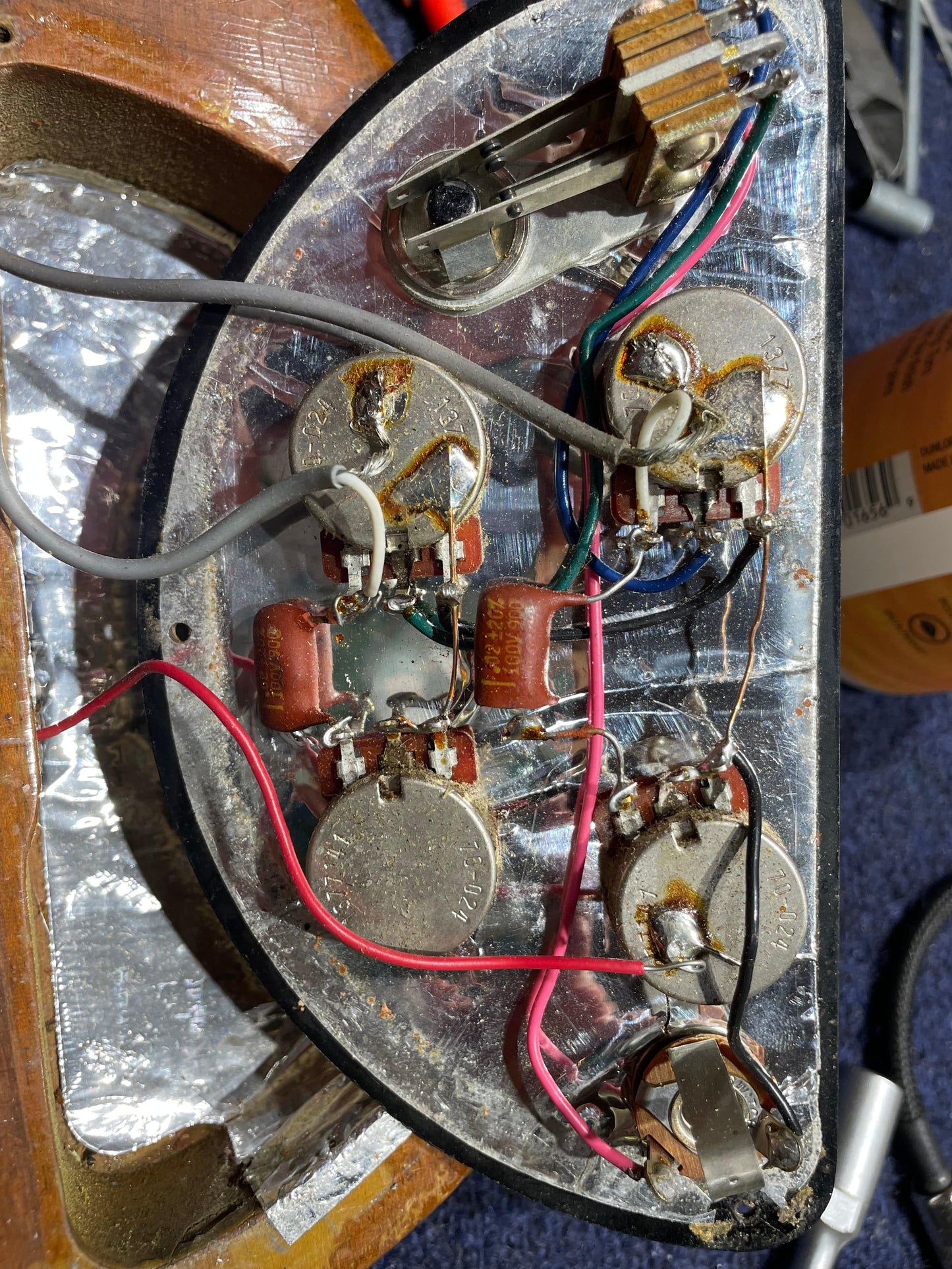 Gibson SG Deluxe Walnut 1971 Electric Guitars / Solid Body