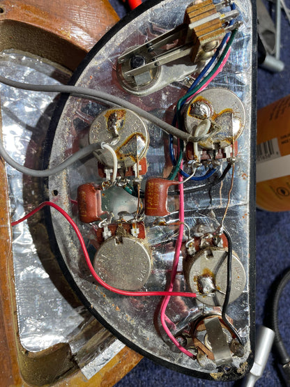 Gibson SG Deluxe Walnut 1971 Electric Guitars / Solid Body