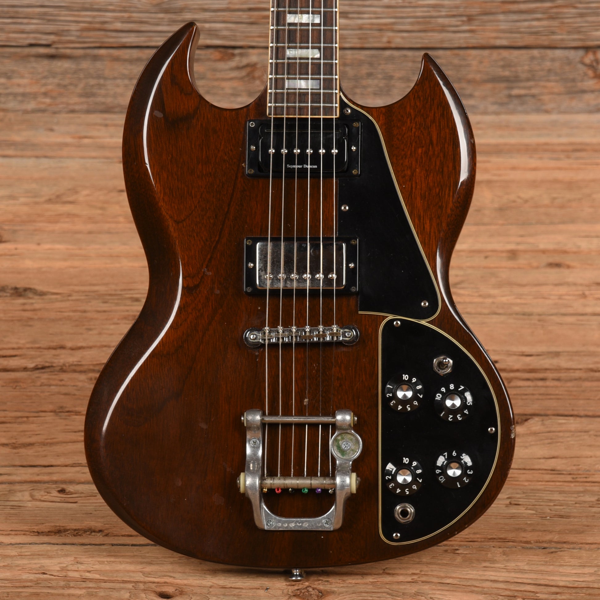 Gibson SG Deluxe Walnut 1972 Electric Guitars / Solid Body