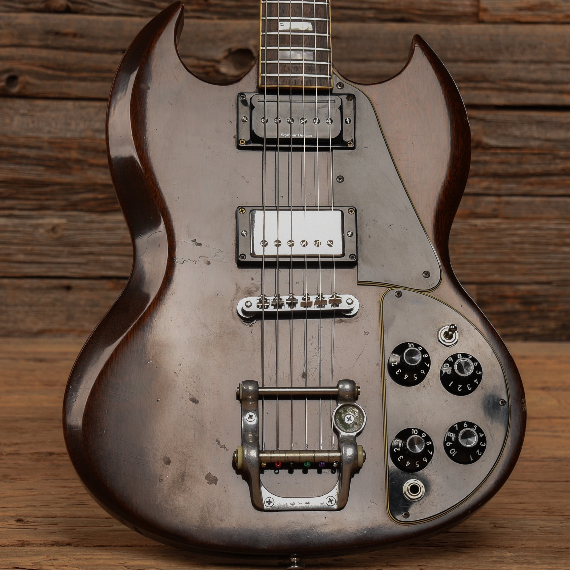 Gibson SG Deluxe Walnut 1972 Electric Guitars / Solid Body