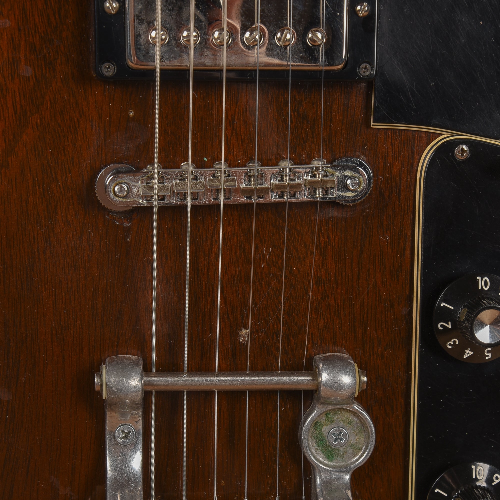 Gibson SG Deluxe Walnut 1972 Electric Guitars / Solid Body