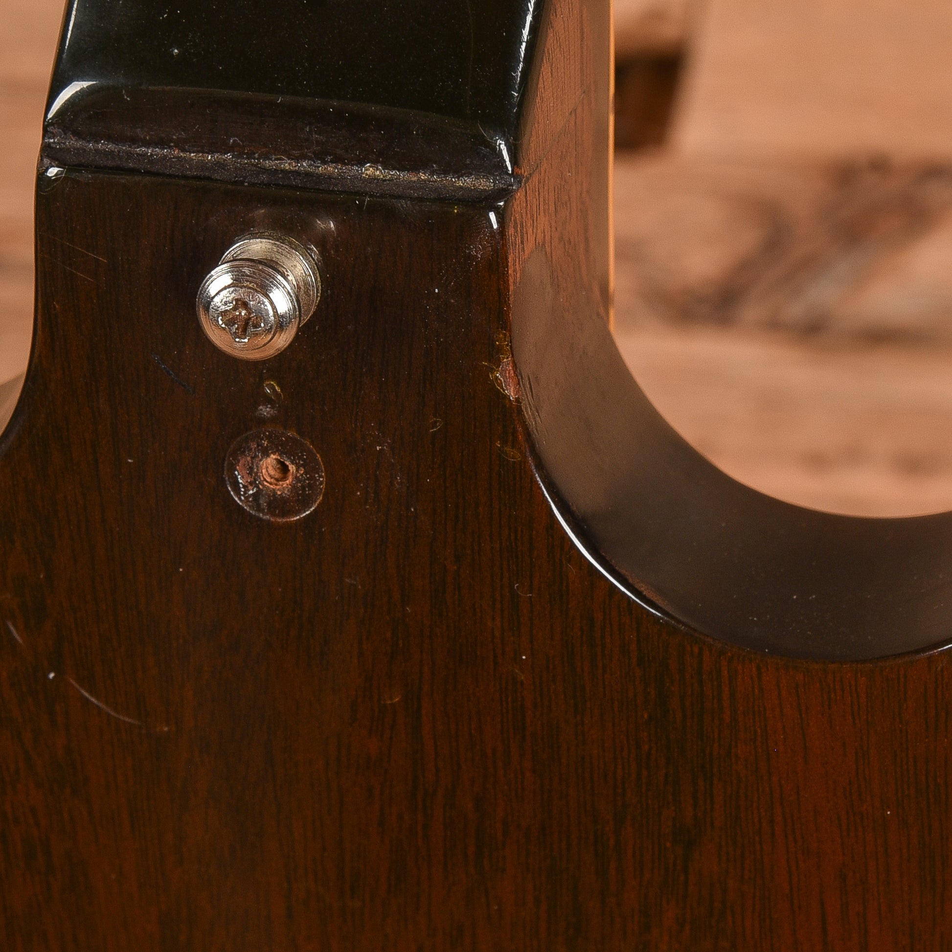 Gibson SG Deluxe Walnut 1972 Electric Guitars / Solid Body
