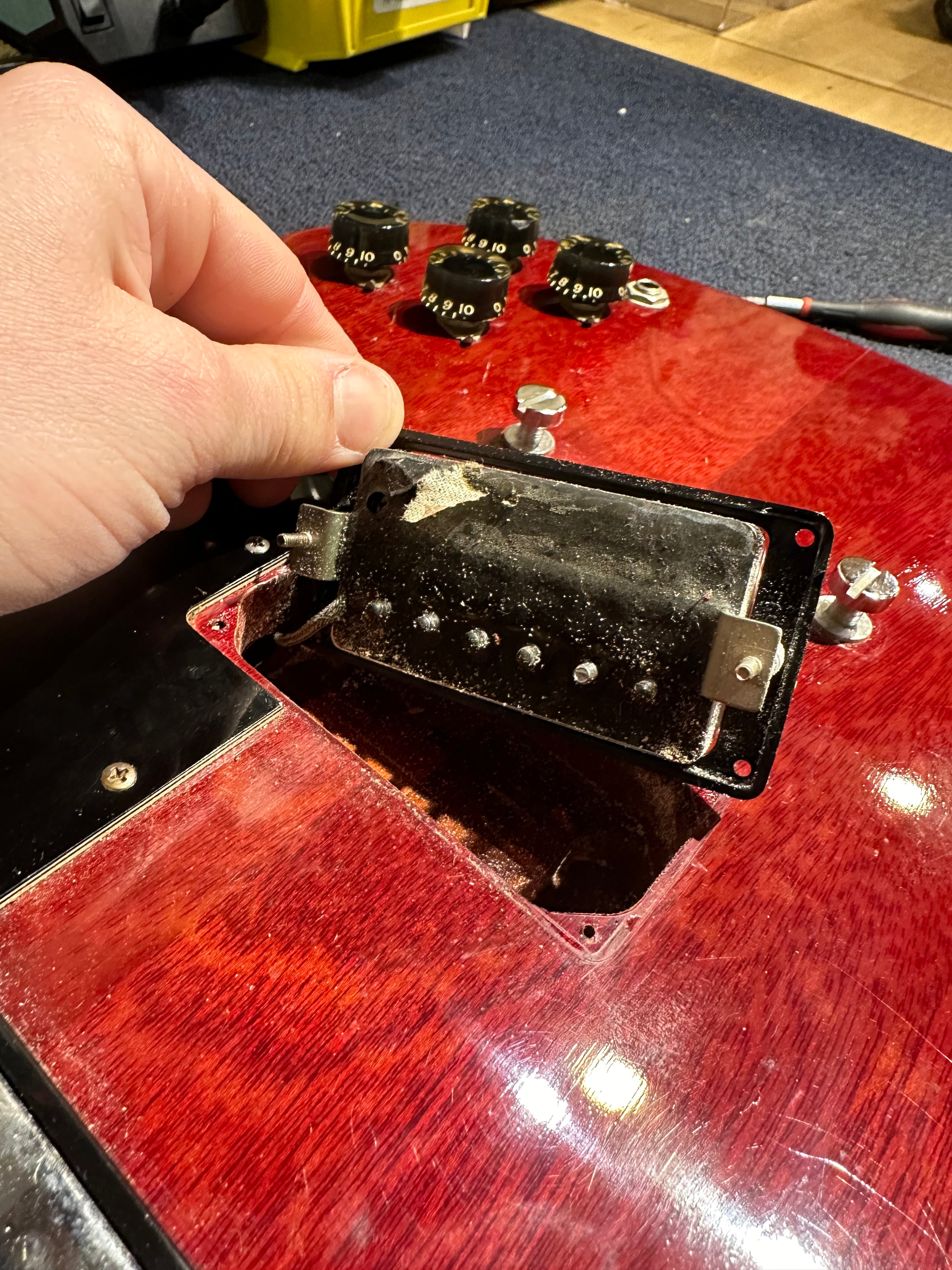 Gibson SG Standard Cherry 1974 Electric Guitars / Solid Body
