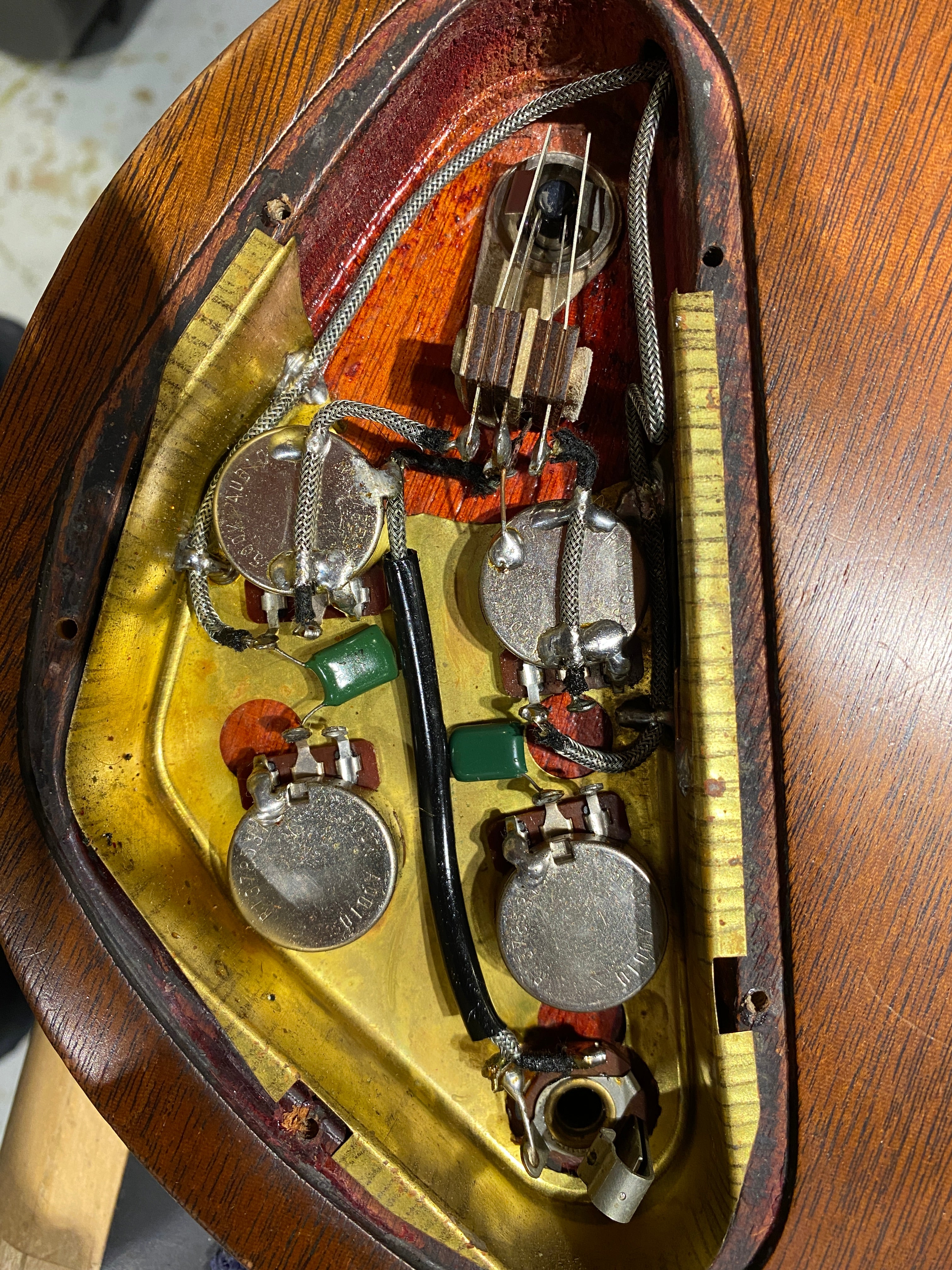 Gibson SG Standard Refin Walnut 1971 Electric Guitars / Solid Body