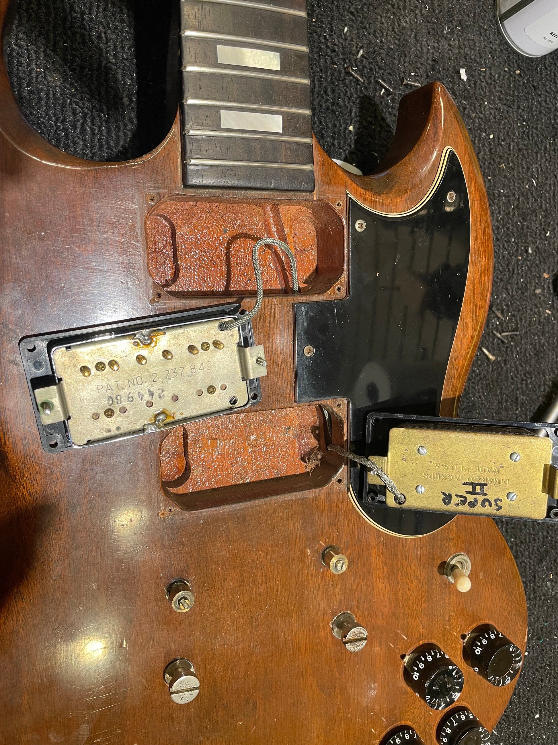 Gibson SG Standard Walnut 1973 Electric Guitars / Solid Body