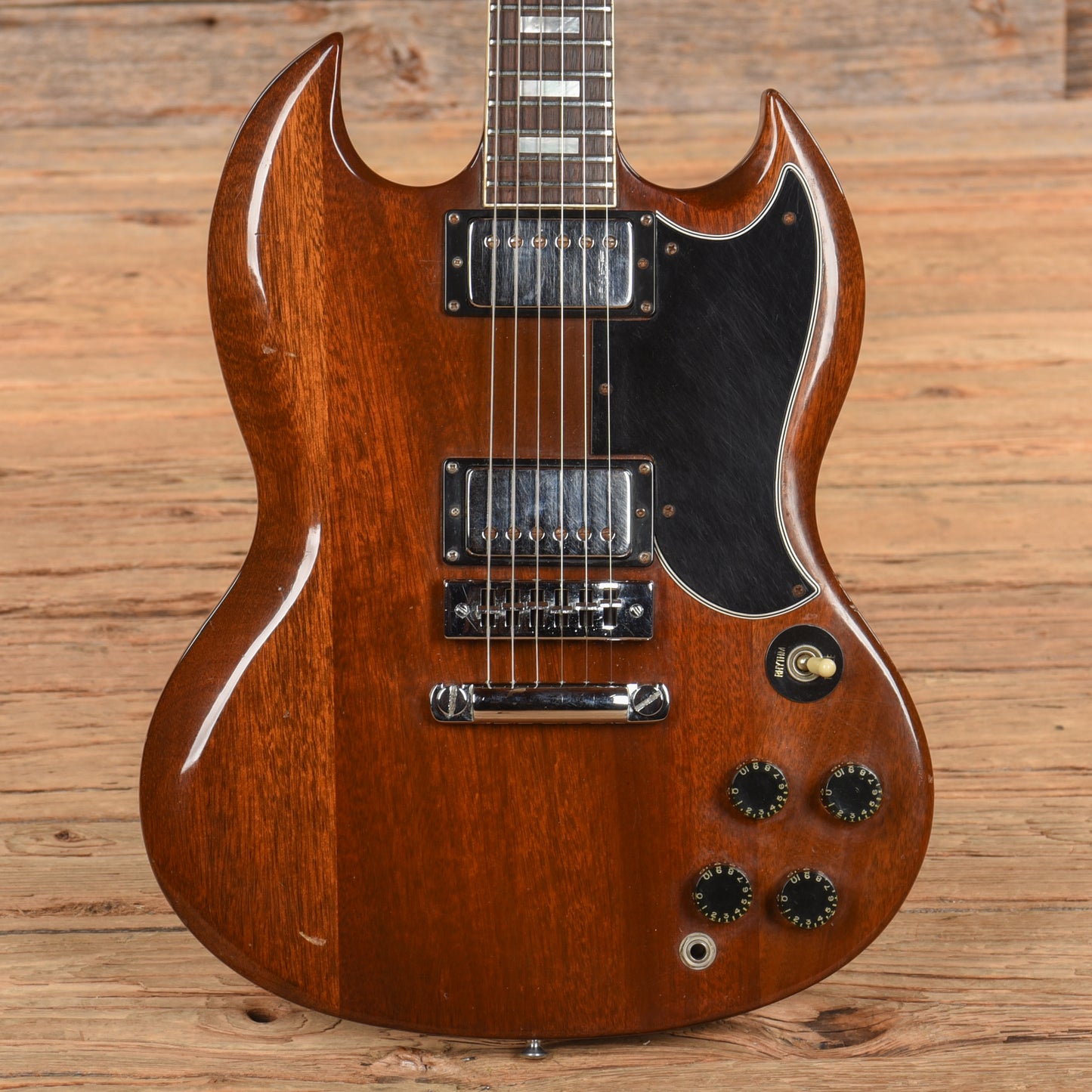 Gibson SG Standard Walnut 1976 Electric Guitars / Solid Body