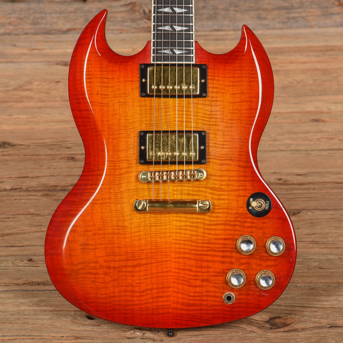 Gibson SG Supreme Cherry Sunburst 2000 Electric Guitars / Solid Body